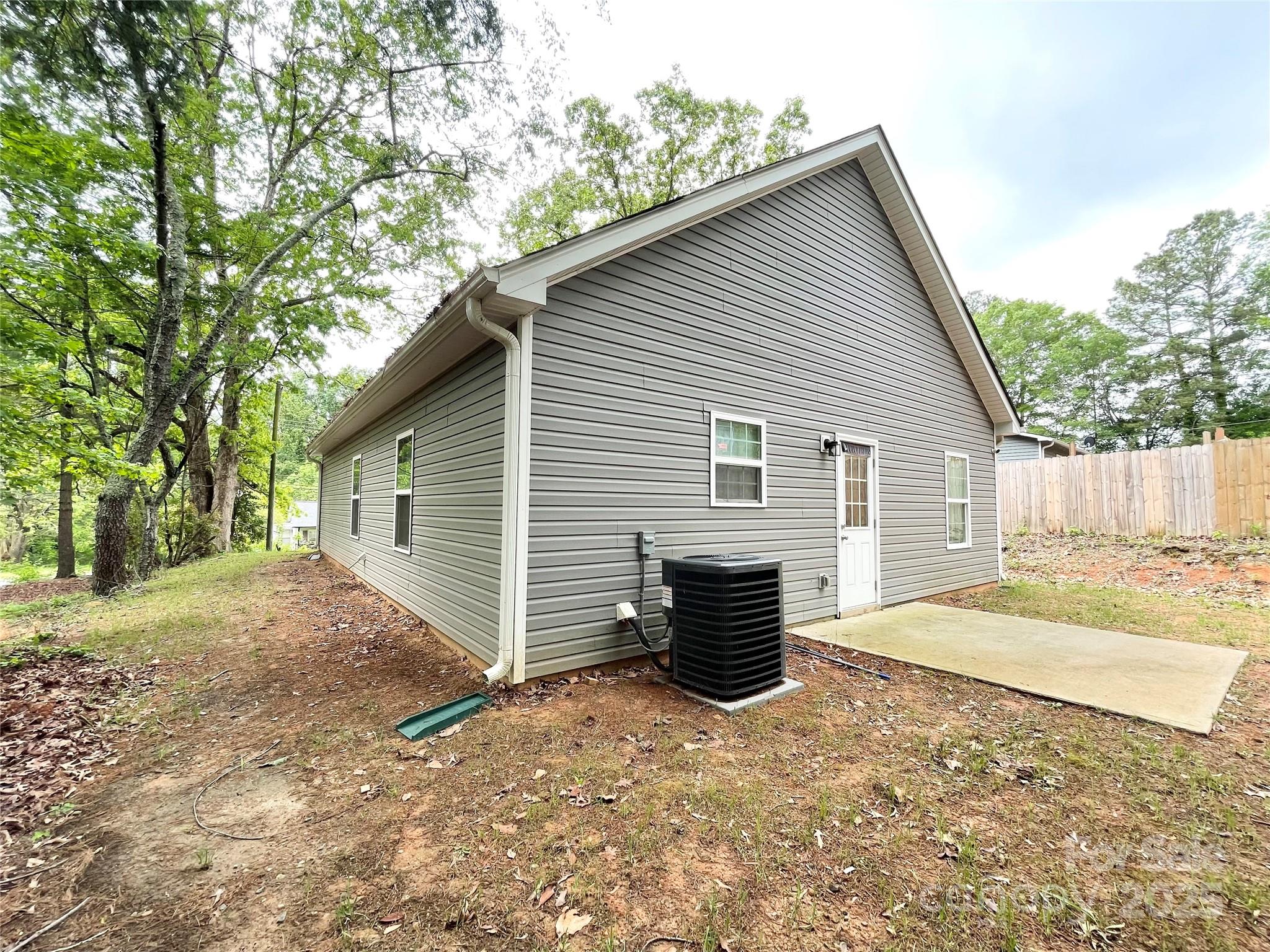 205 E Maine Avenue Property Photo 33