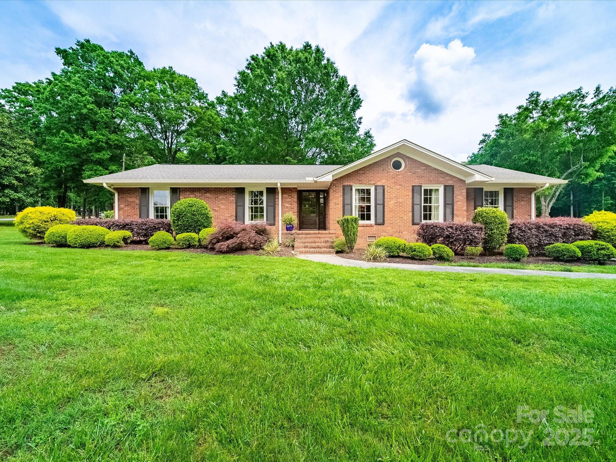 Real Estate Main Image