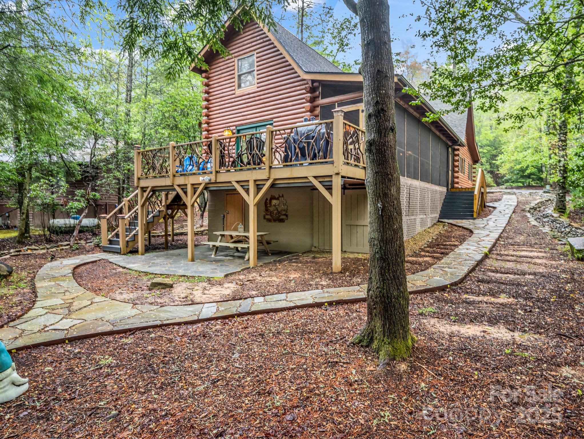 1040 Soquili Drive Property Photo