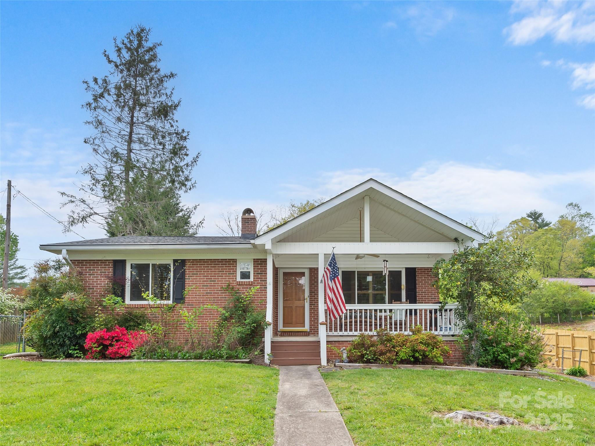 1017 Temon Street Property Photo