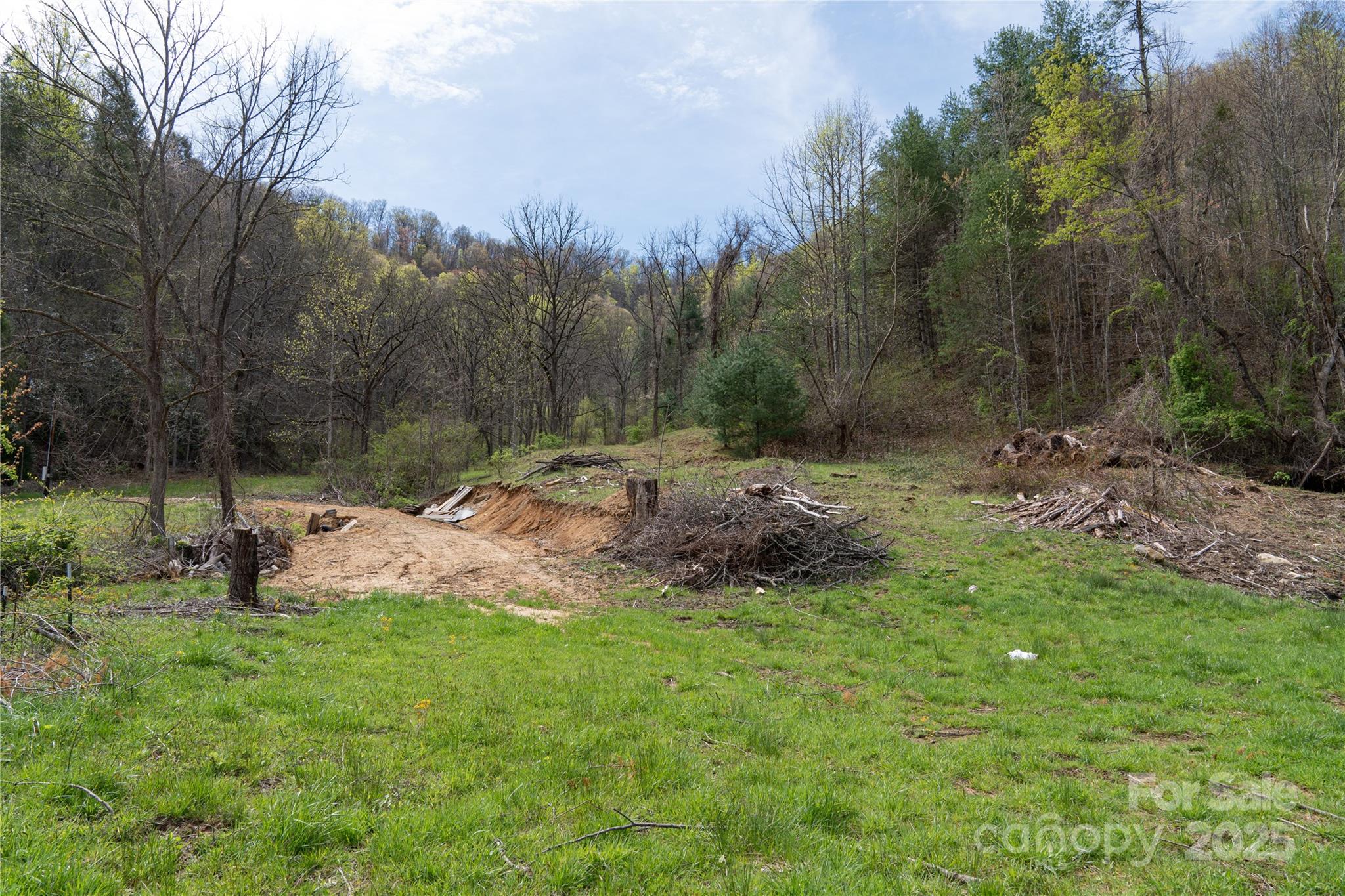 1408 Hamburg Road Property Photo 7