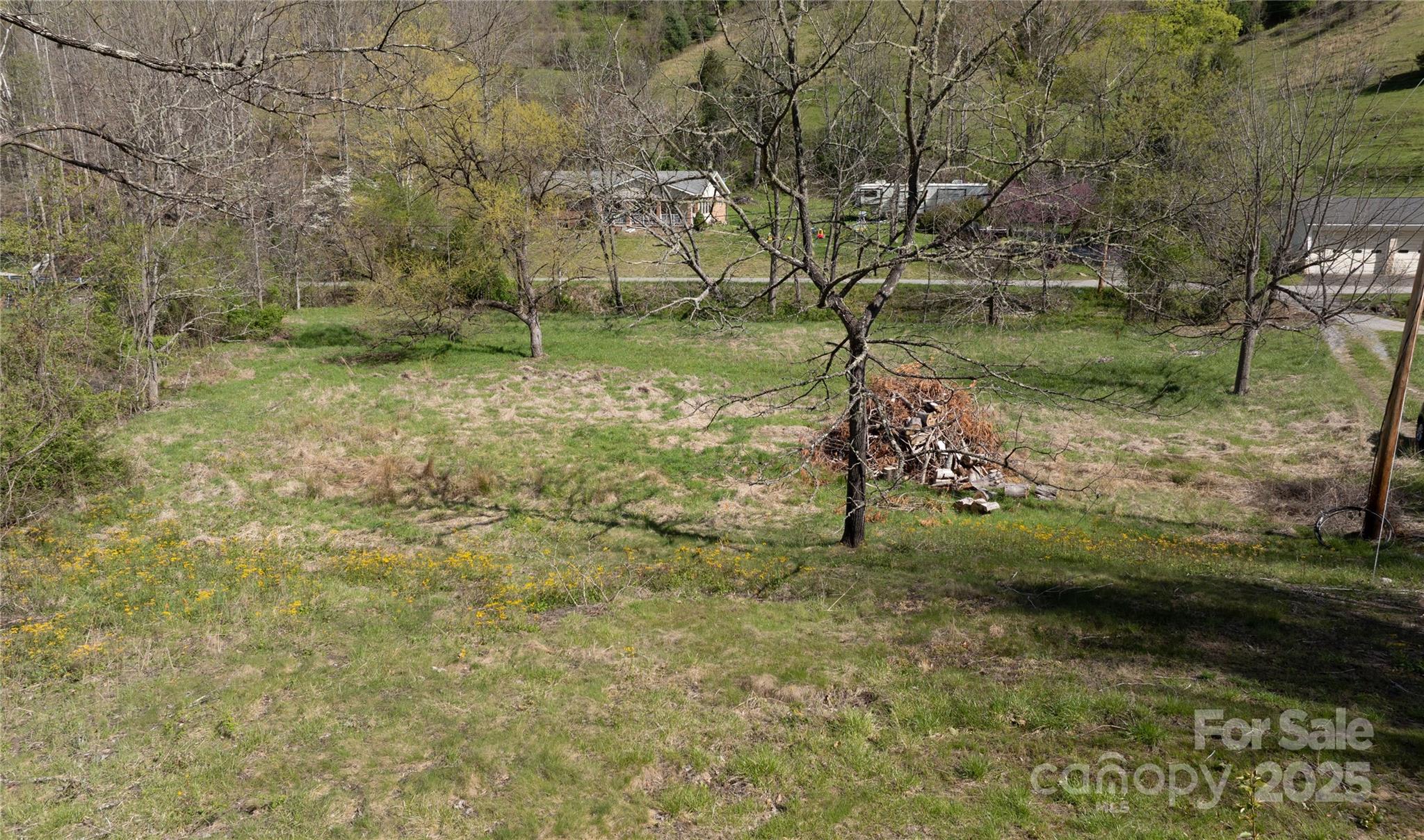 1408 Hamburg Road Property Photo 14