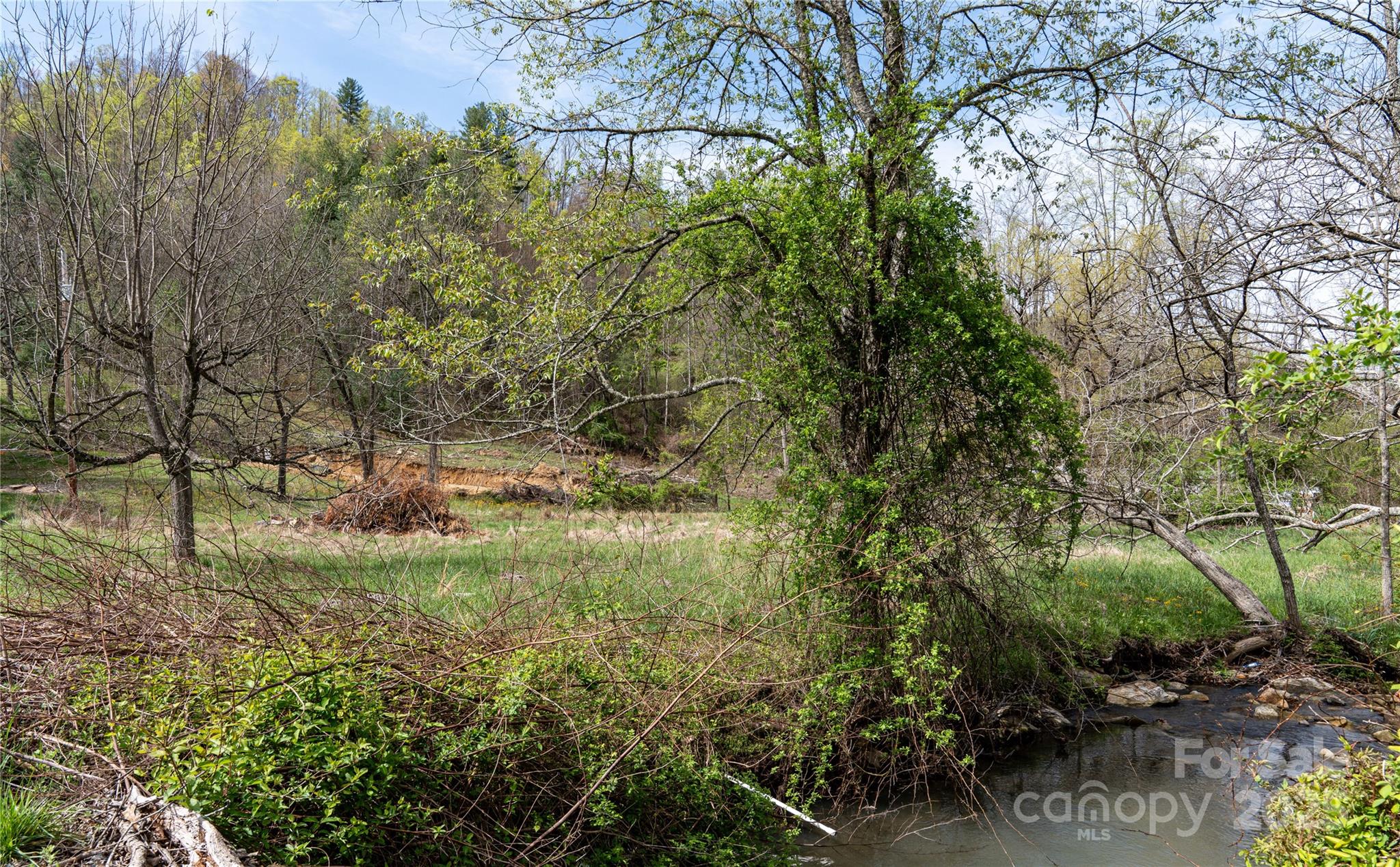 1408 Hamburg Road Property Photo 16