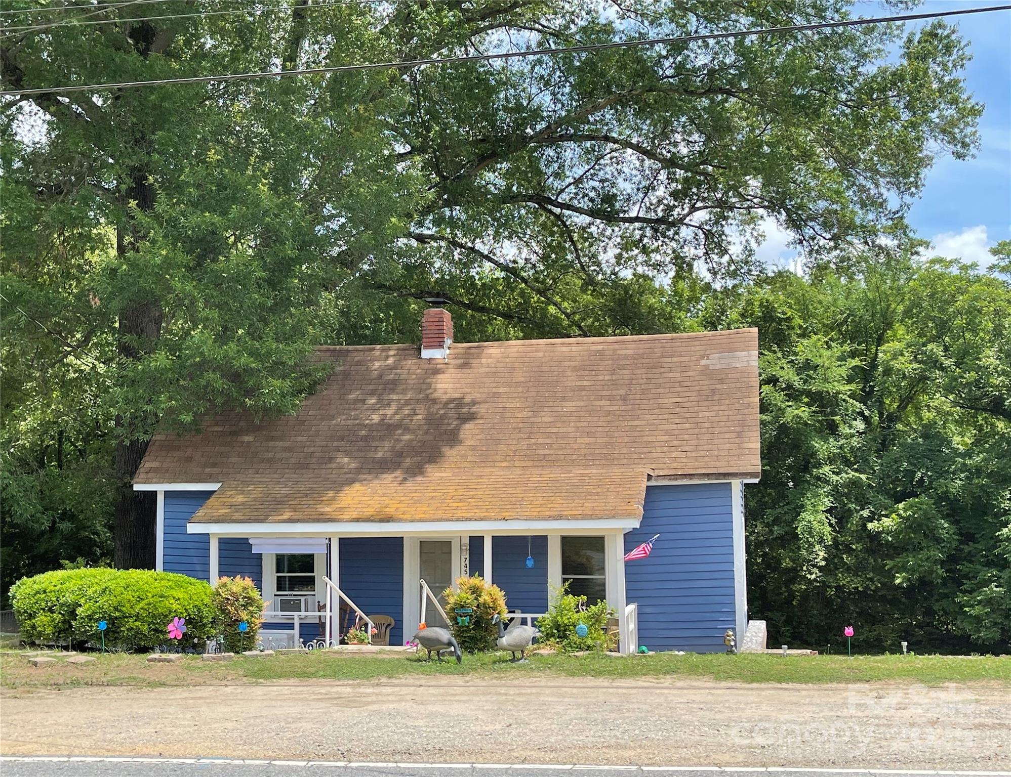 745 Old Charlotte Road Property Photo