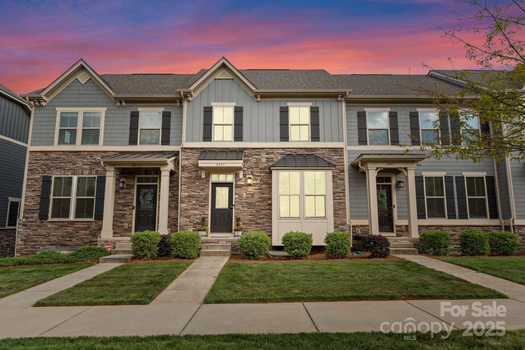 2037 Birchside Drive Property Photo 2