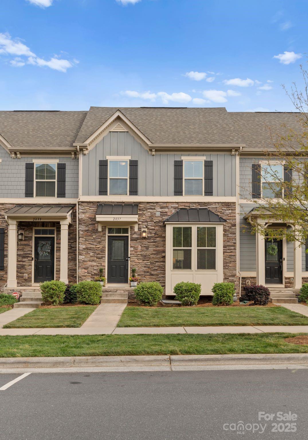 2037 Birchside Drive Property Photo 6