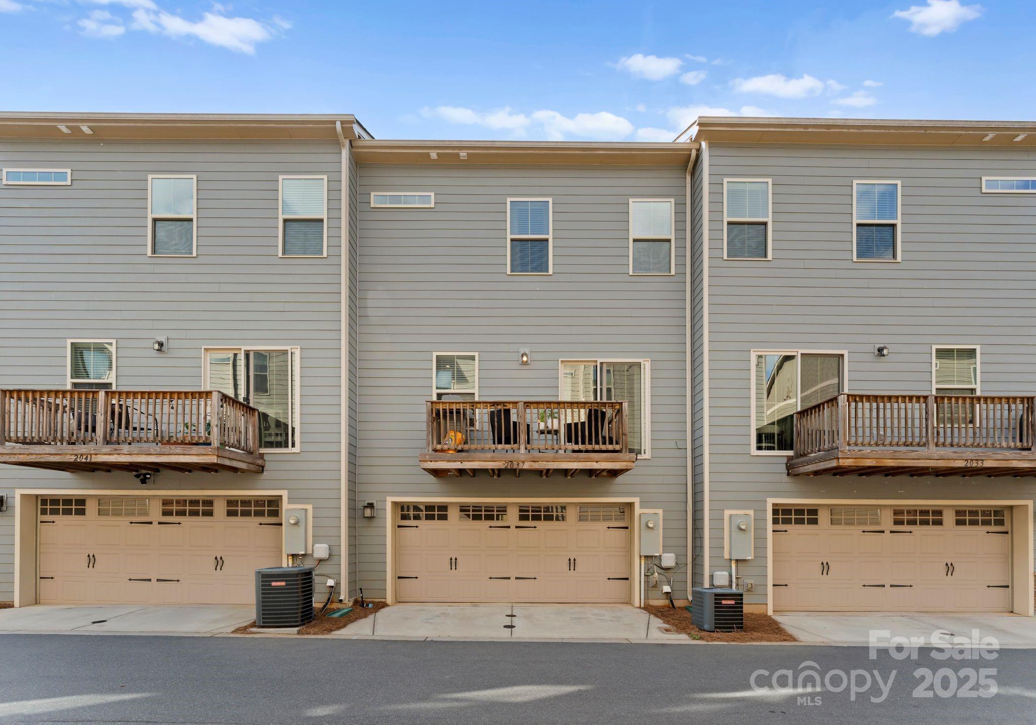 2037 Birchside Drive Property Photo 8