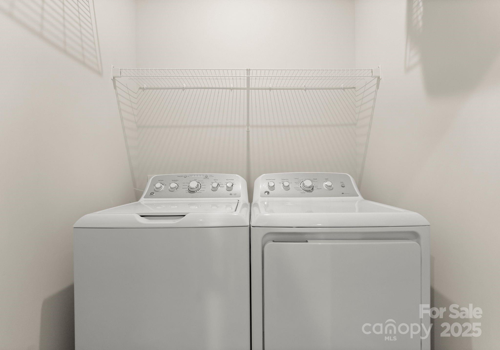 2037 Birchside Drive Property Photo 32