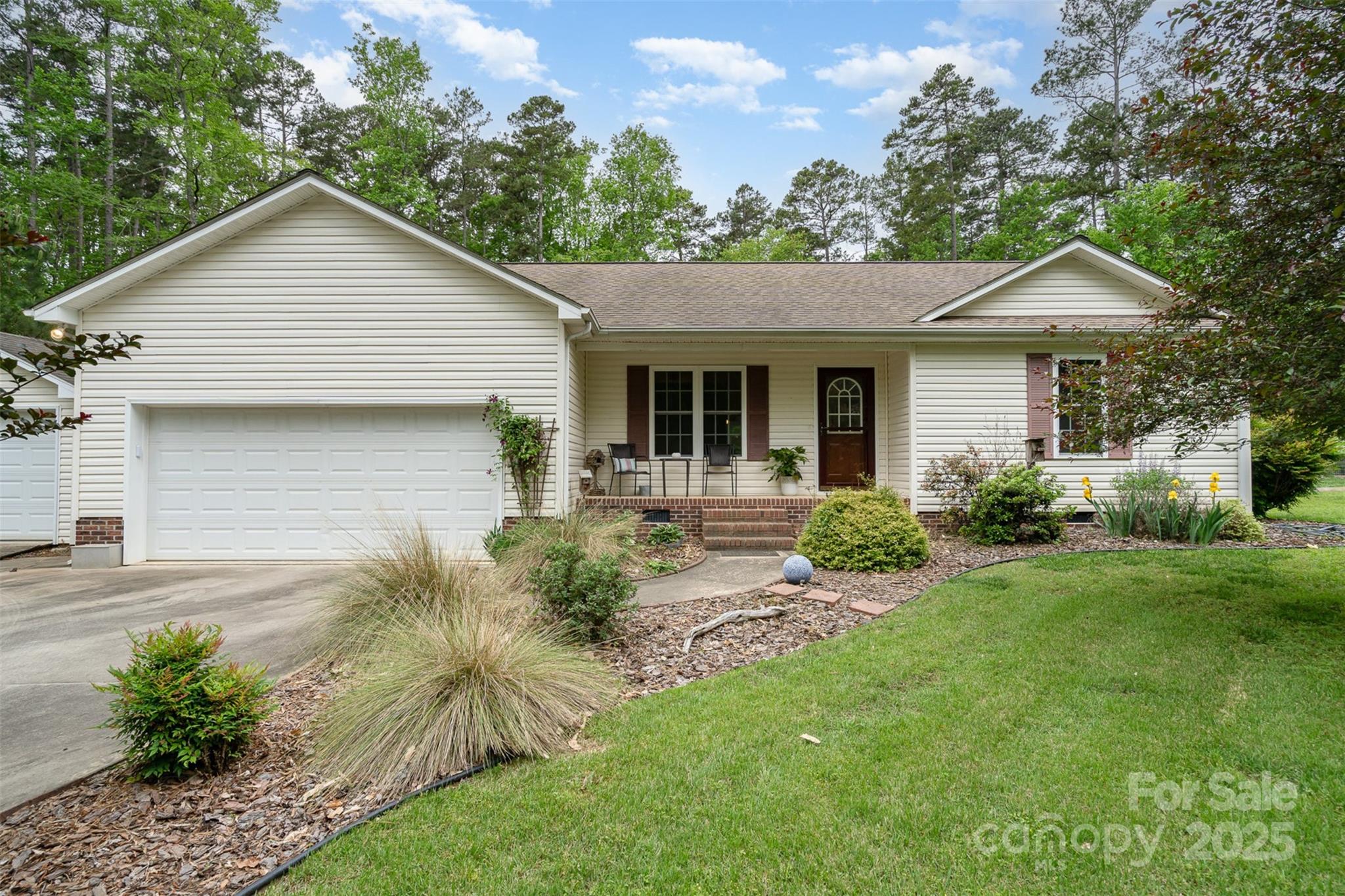 204 Millwheel Lane Property Photo