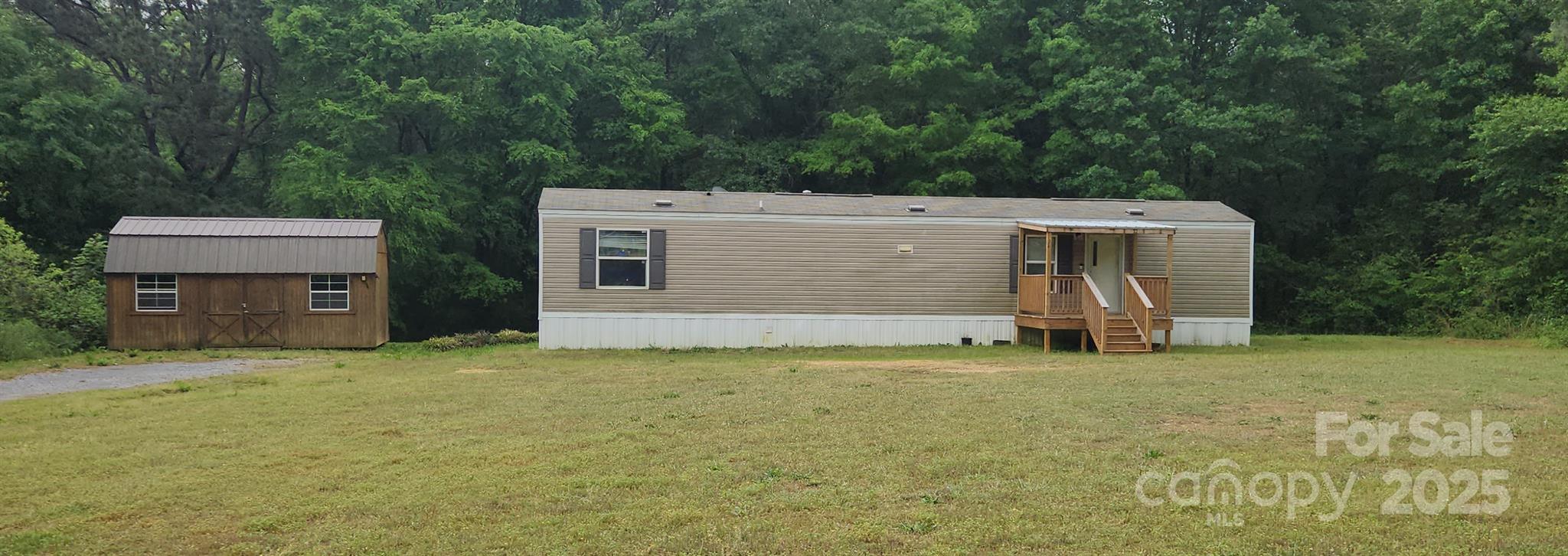 544 Bentley Road Property Photo