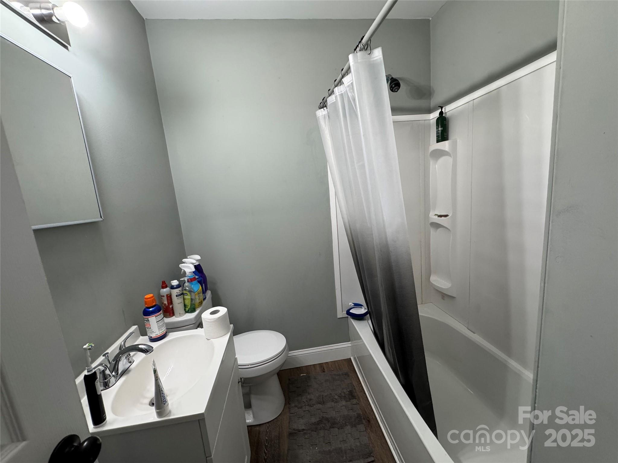81 Academy Avenue Property Photo 6