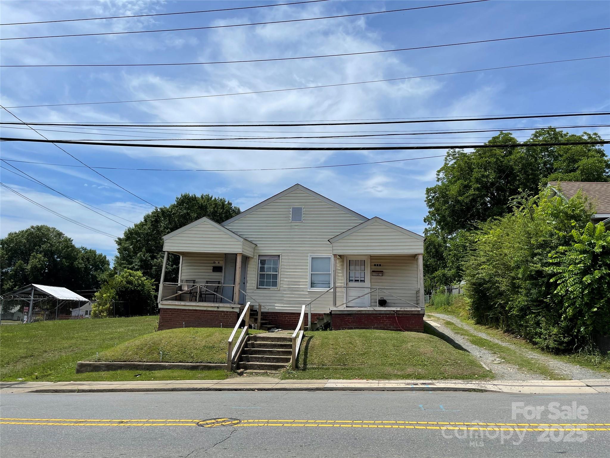 163 Kerr Street Property Photo 1