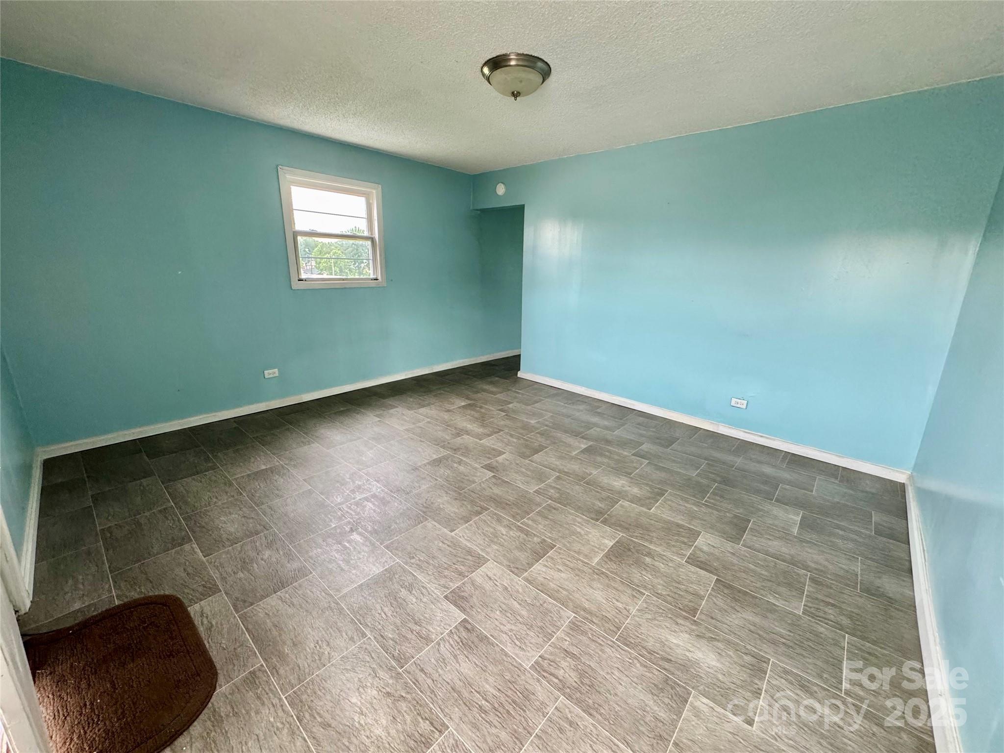 163 Kerr Street Property Photo 3