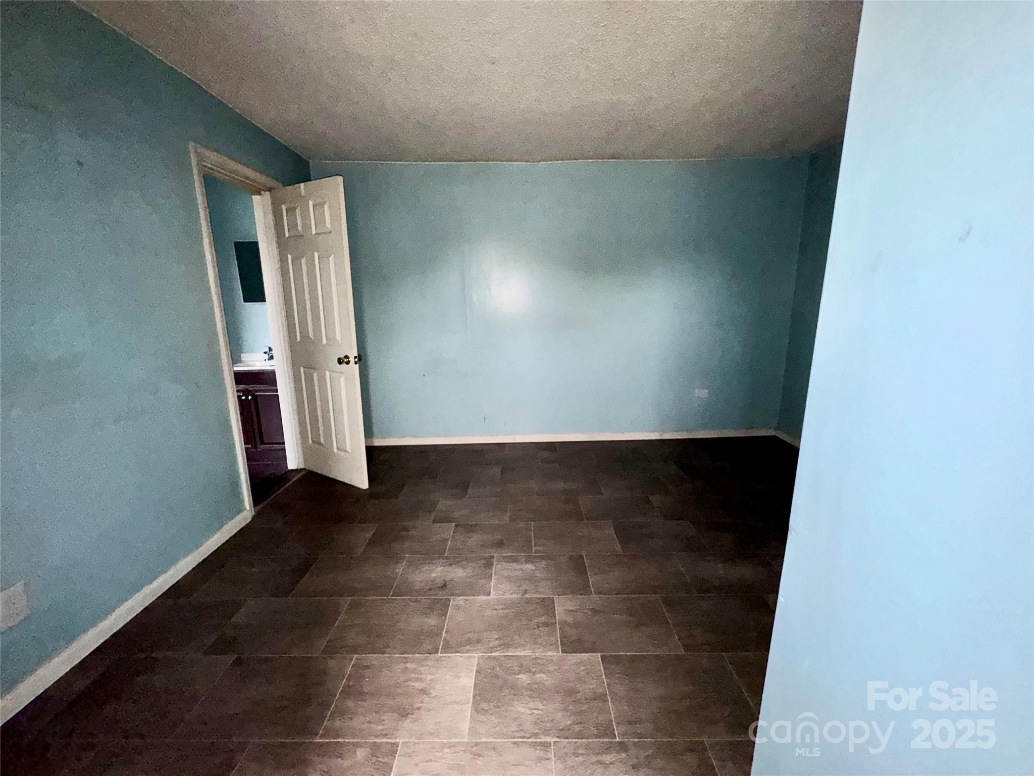 163 Kerr Street Property Photo 5