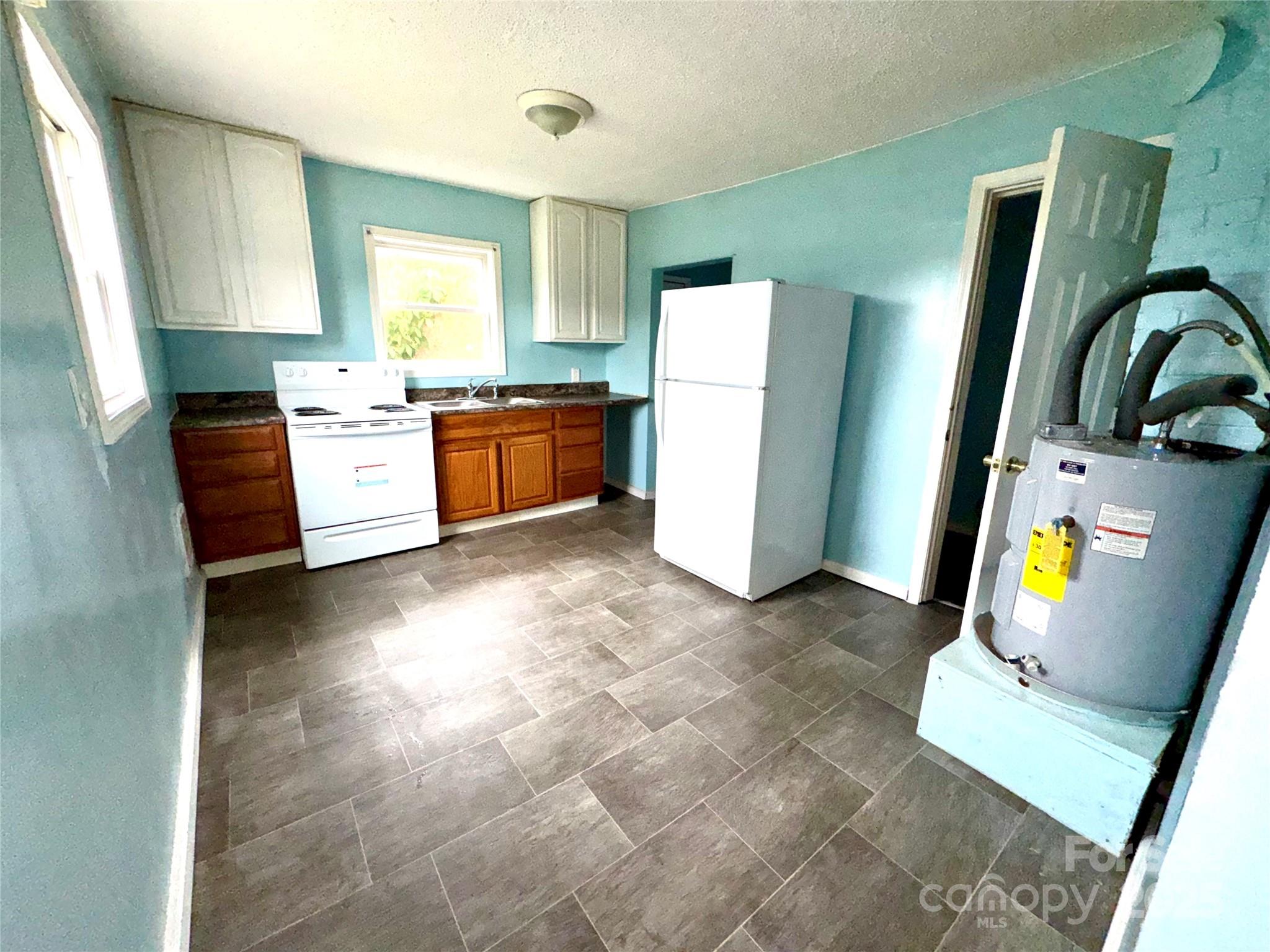 163 Kerr Street Property Photo 7