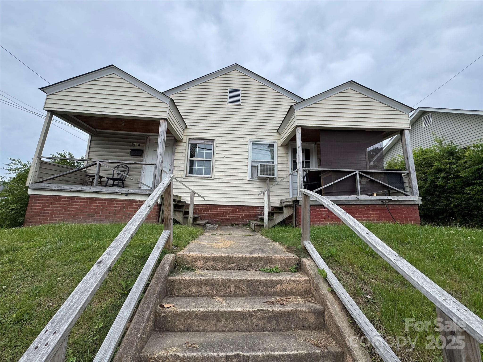 163 Kerr Street Property Photo 11
