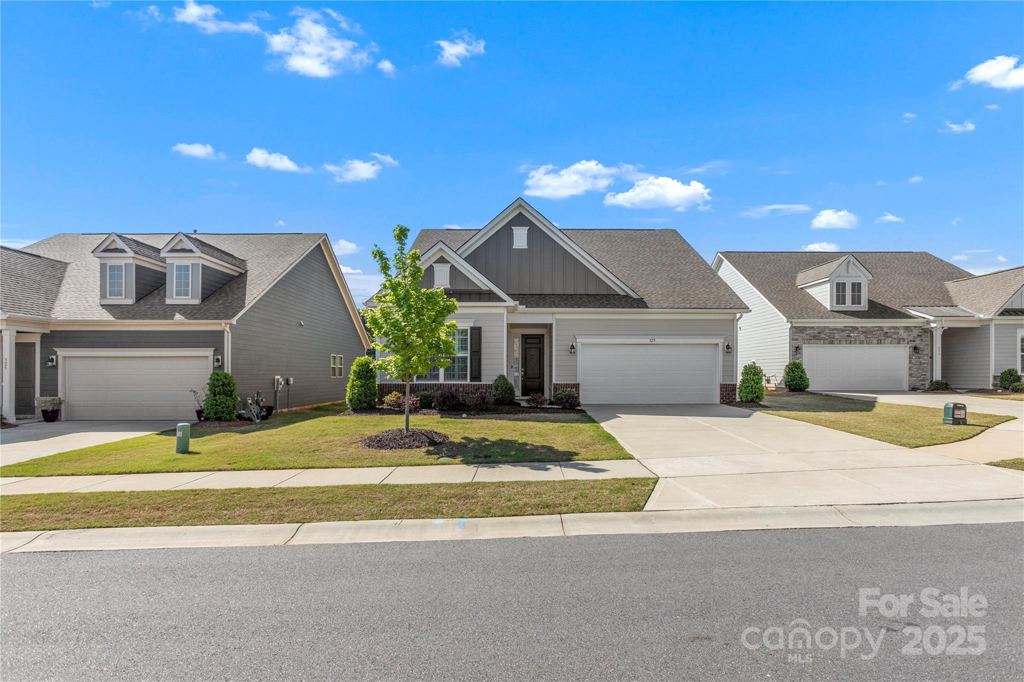 329 Brambling Court Property Photo 1