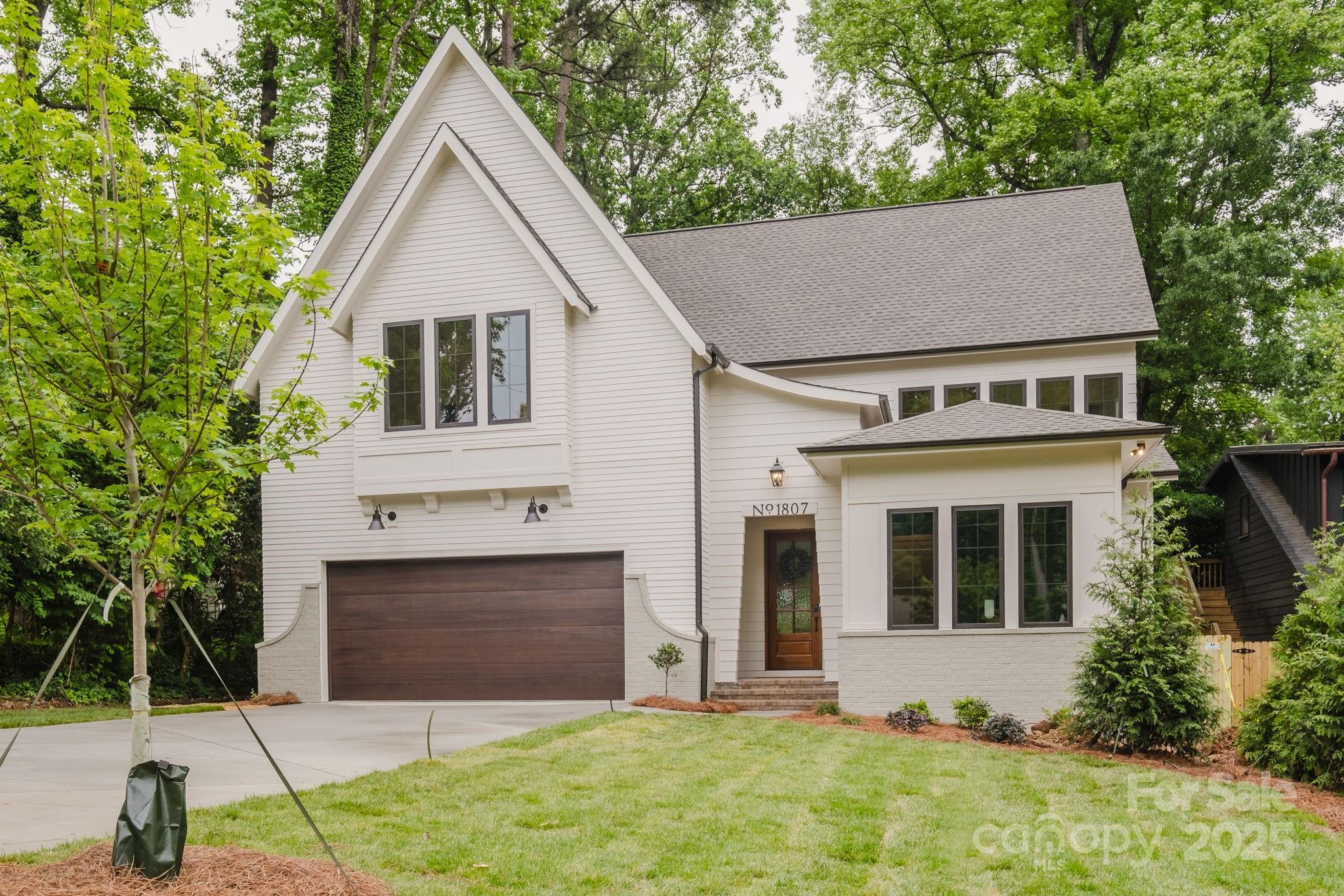 1807 Arnold Drive Property Photo