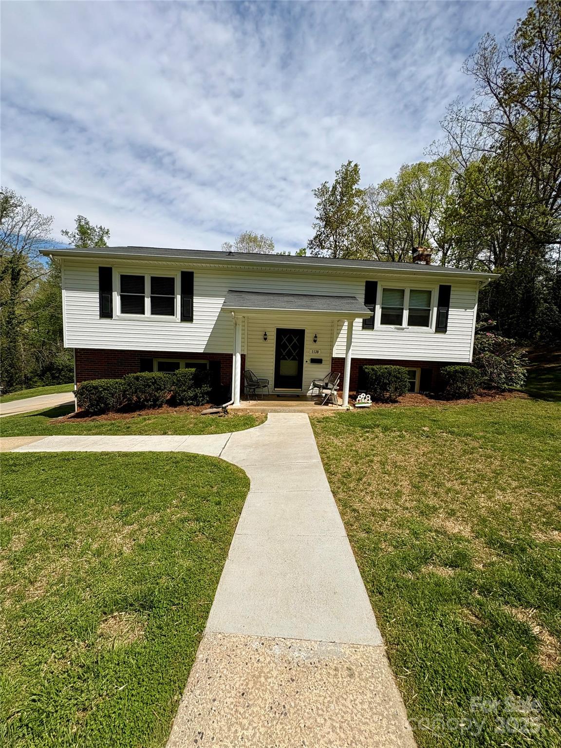 1130 Pinebrook Avenue Property Photo