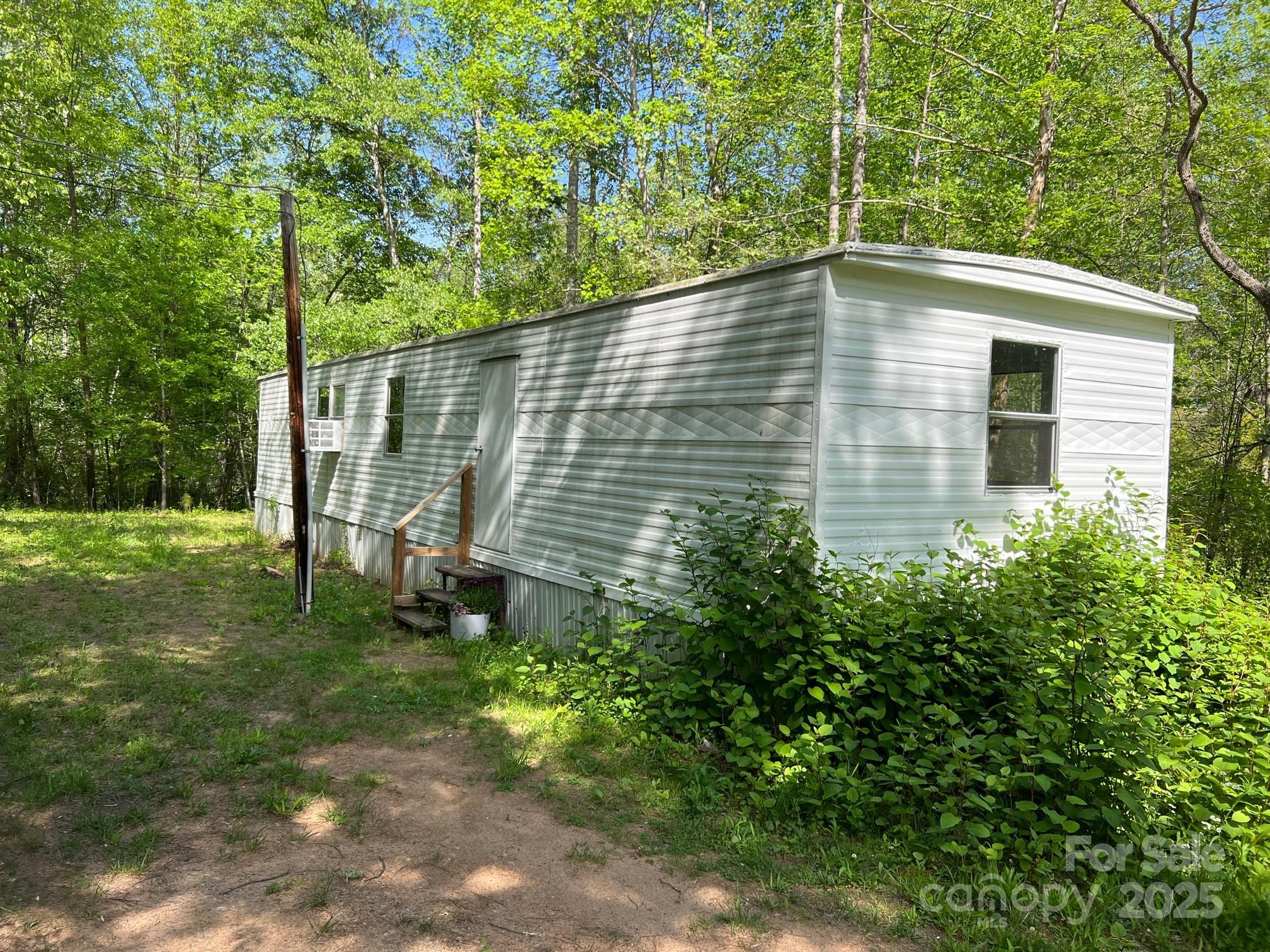 1040 Pea Patch Lane Property Photo