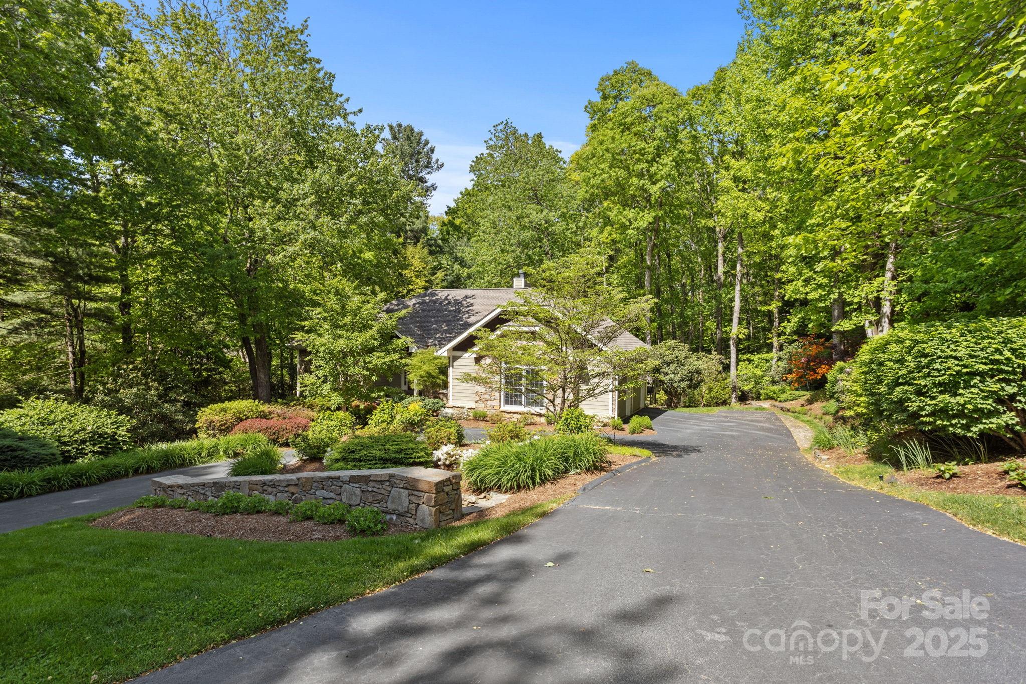 137 Berry Creek Drive Property Photo