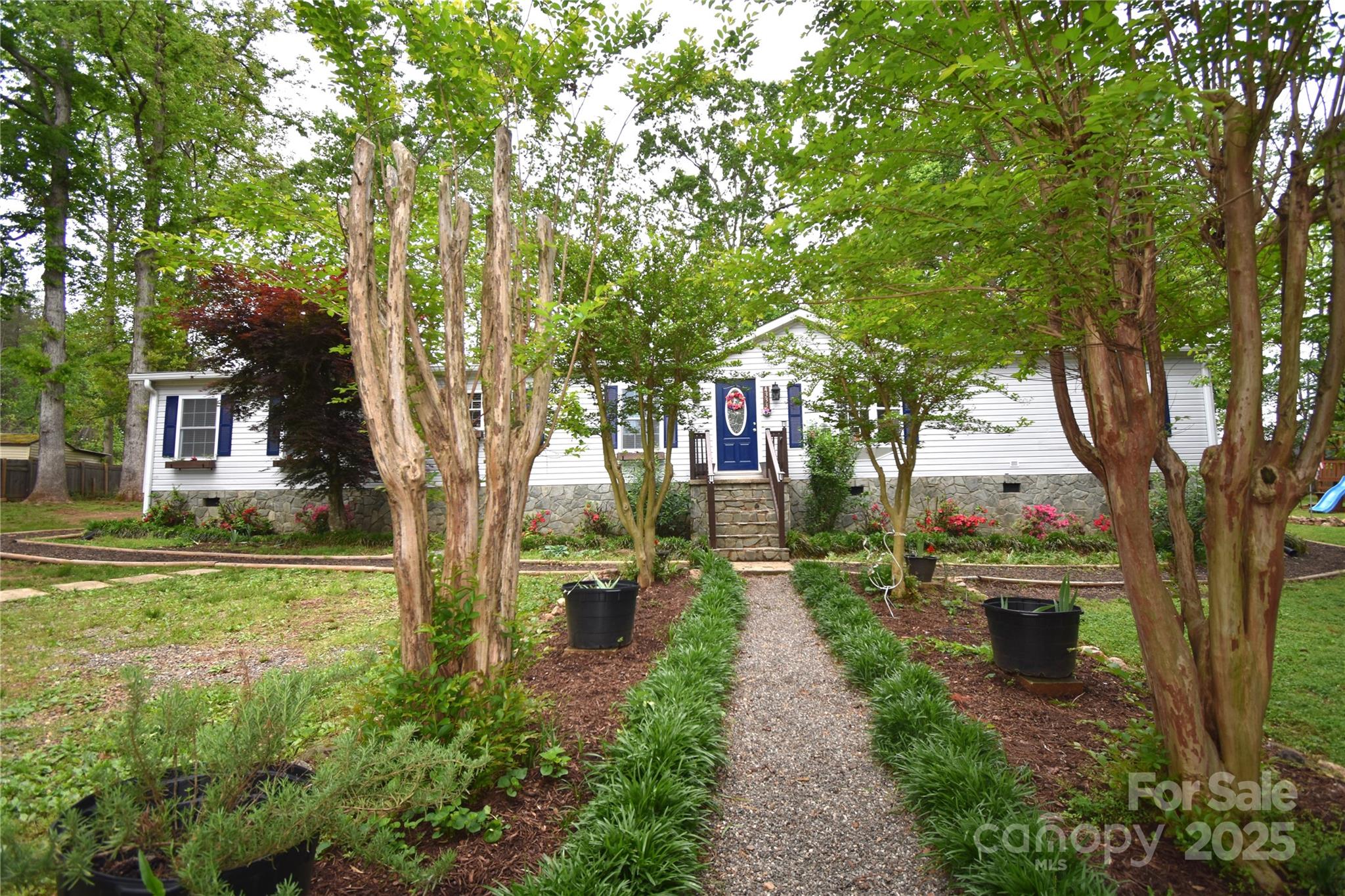 4333 Greenbriar Drive Property Photo
