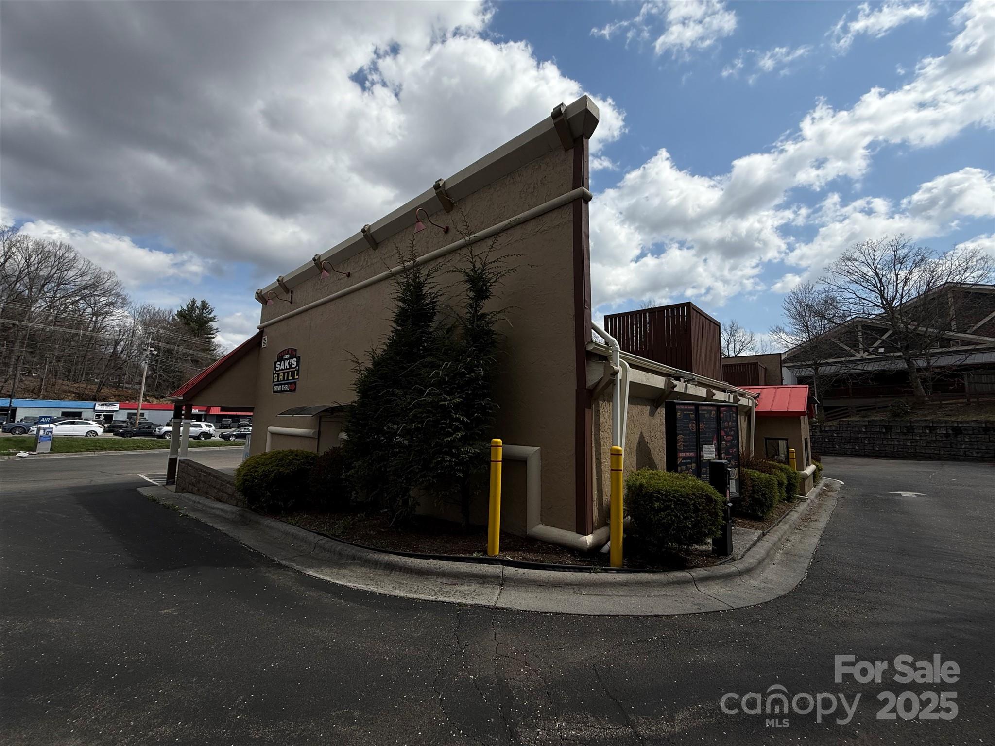 450 E King Street Property Photo 14