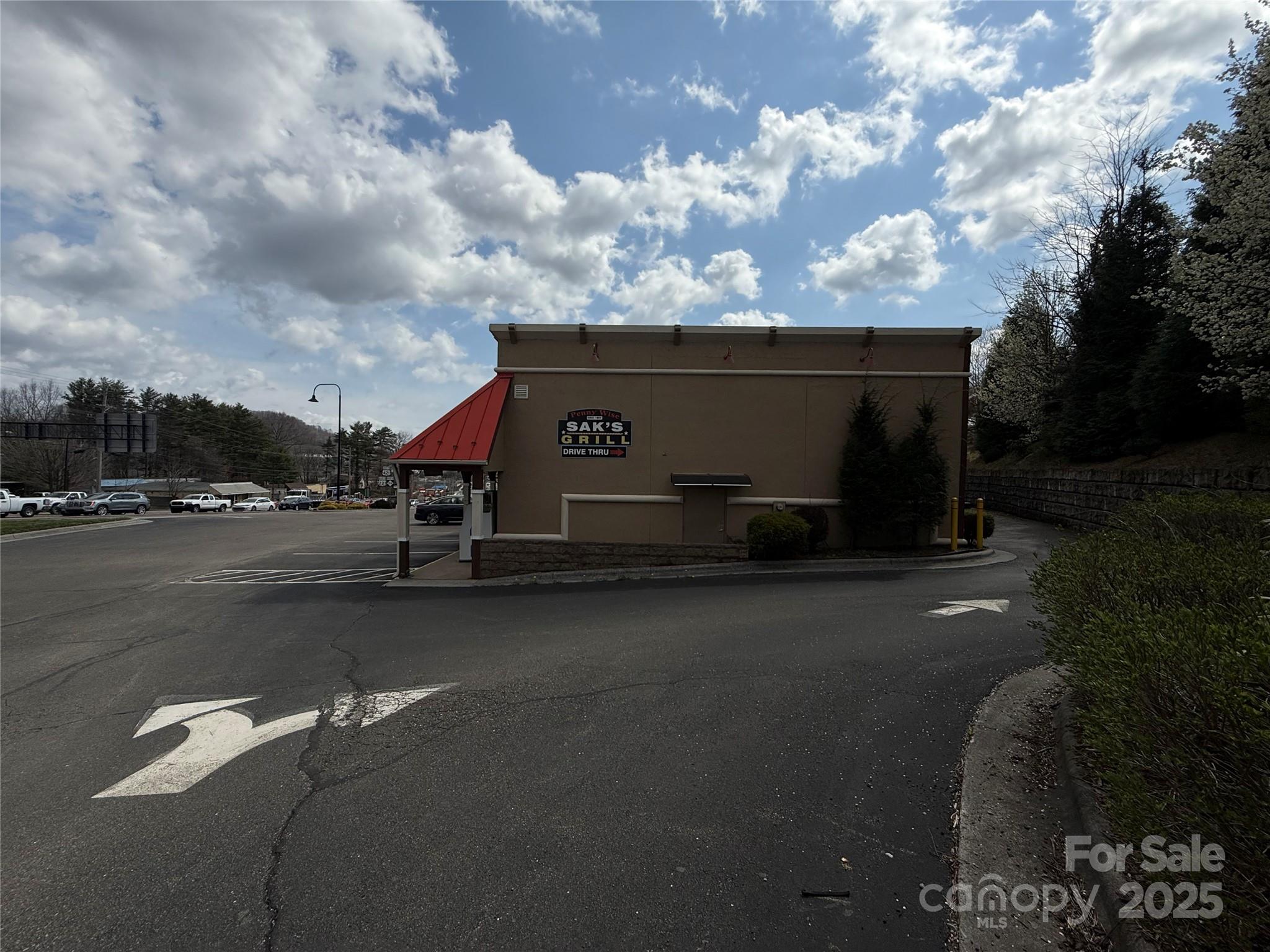 450 E King Street Property Photo 15