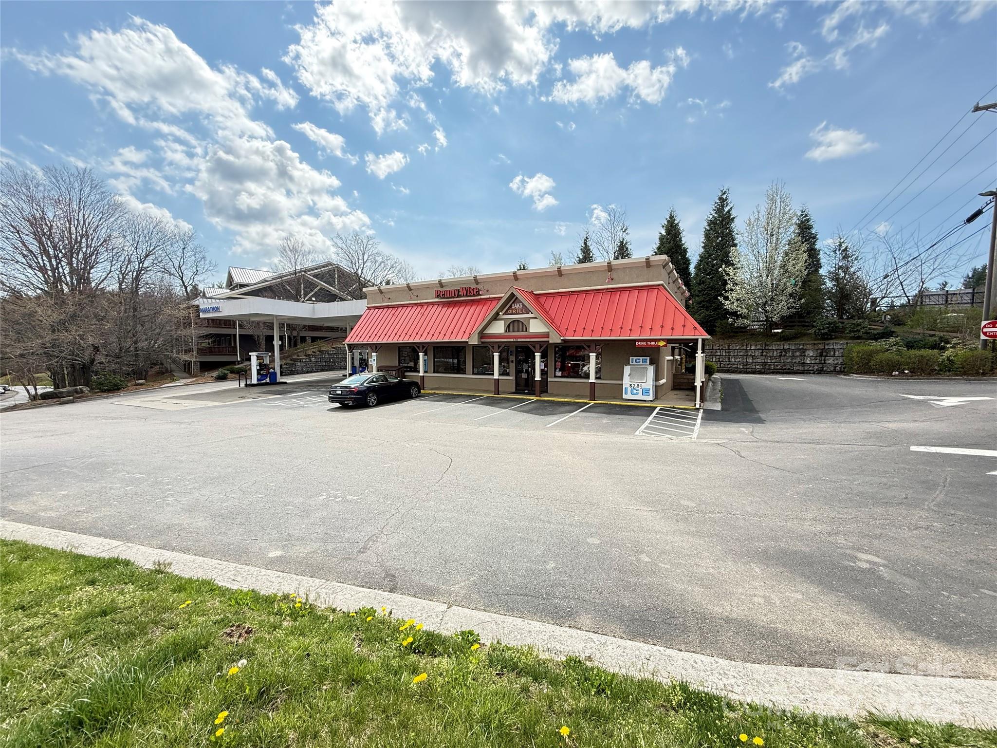 450 E King Street Property Photo 21