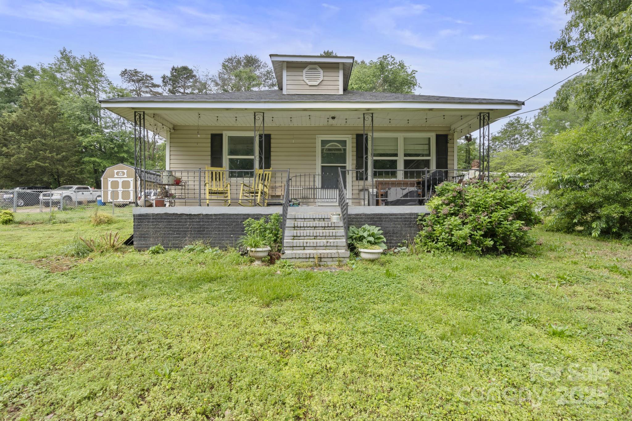 28012 Real Estate Listings Main Image