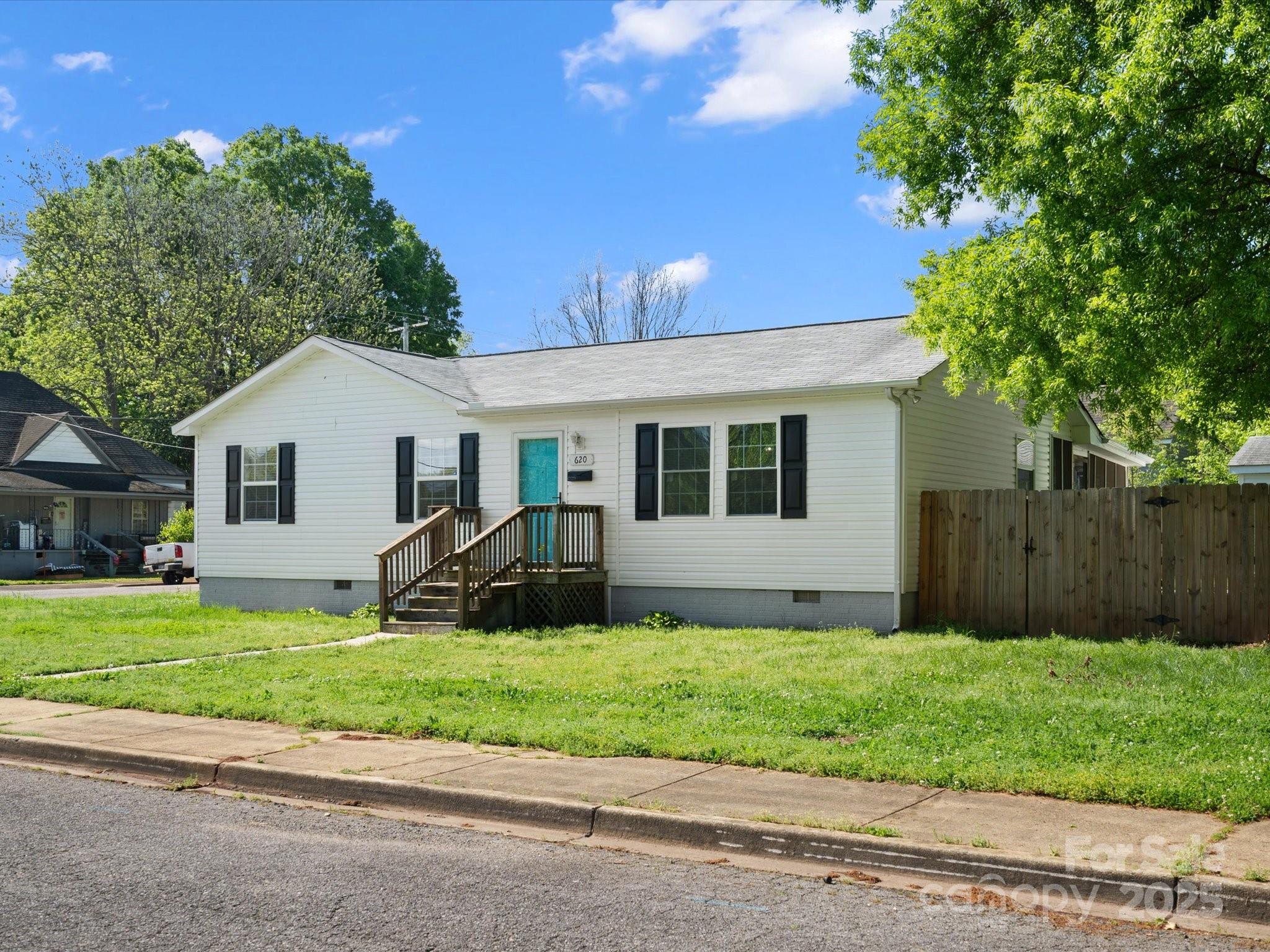 620 Third Street Property Photo