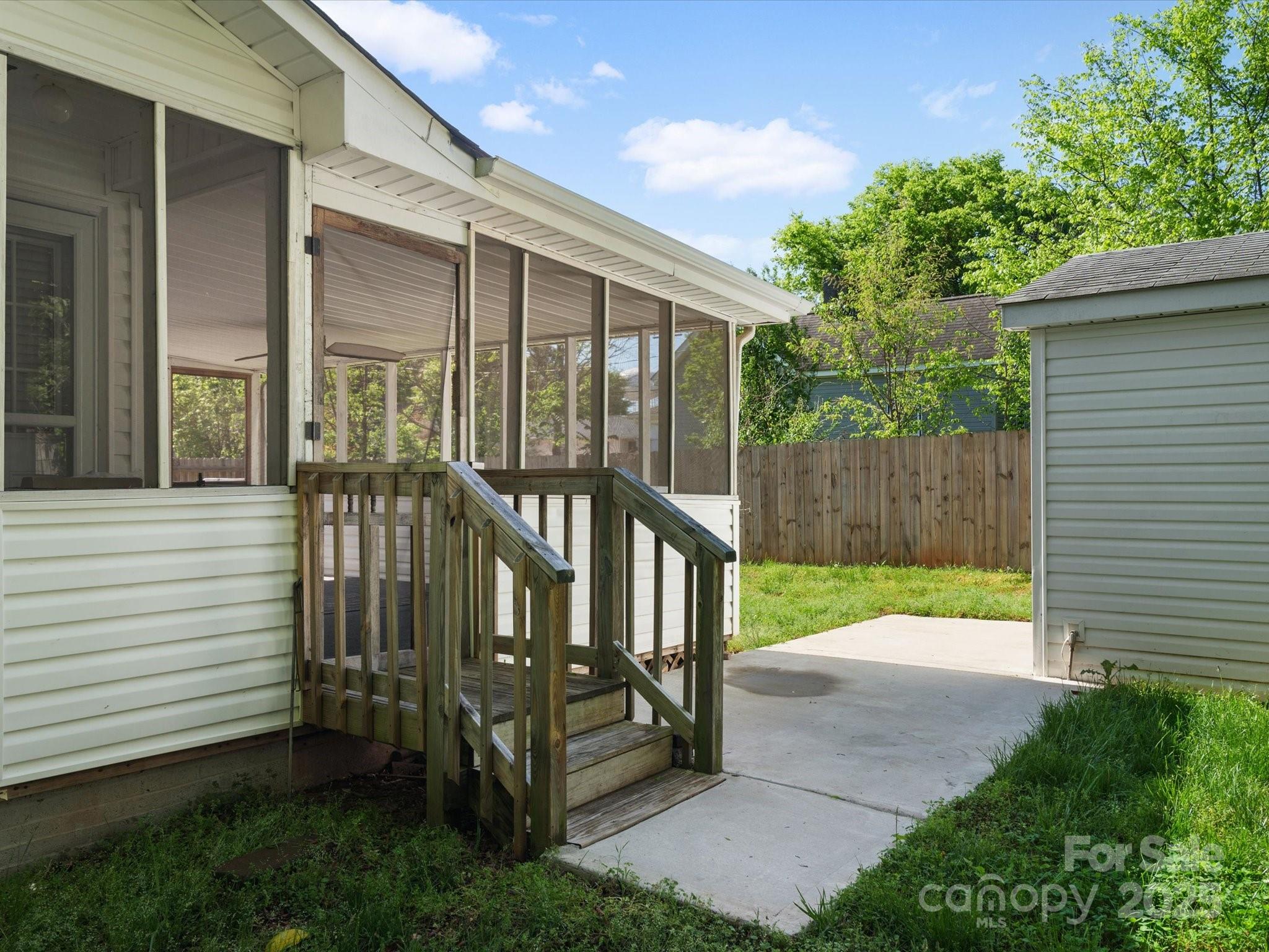 620 Third Street Property Photo 7