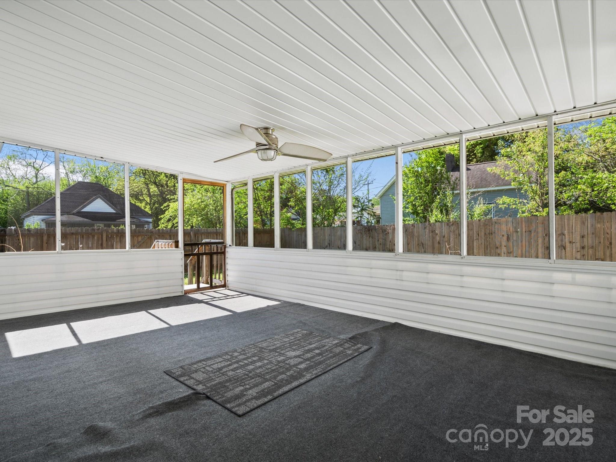 620 Third Street Property Photo 8