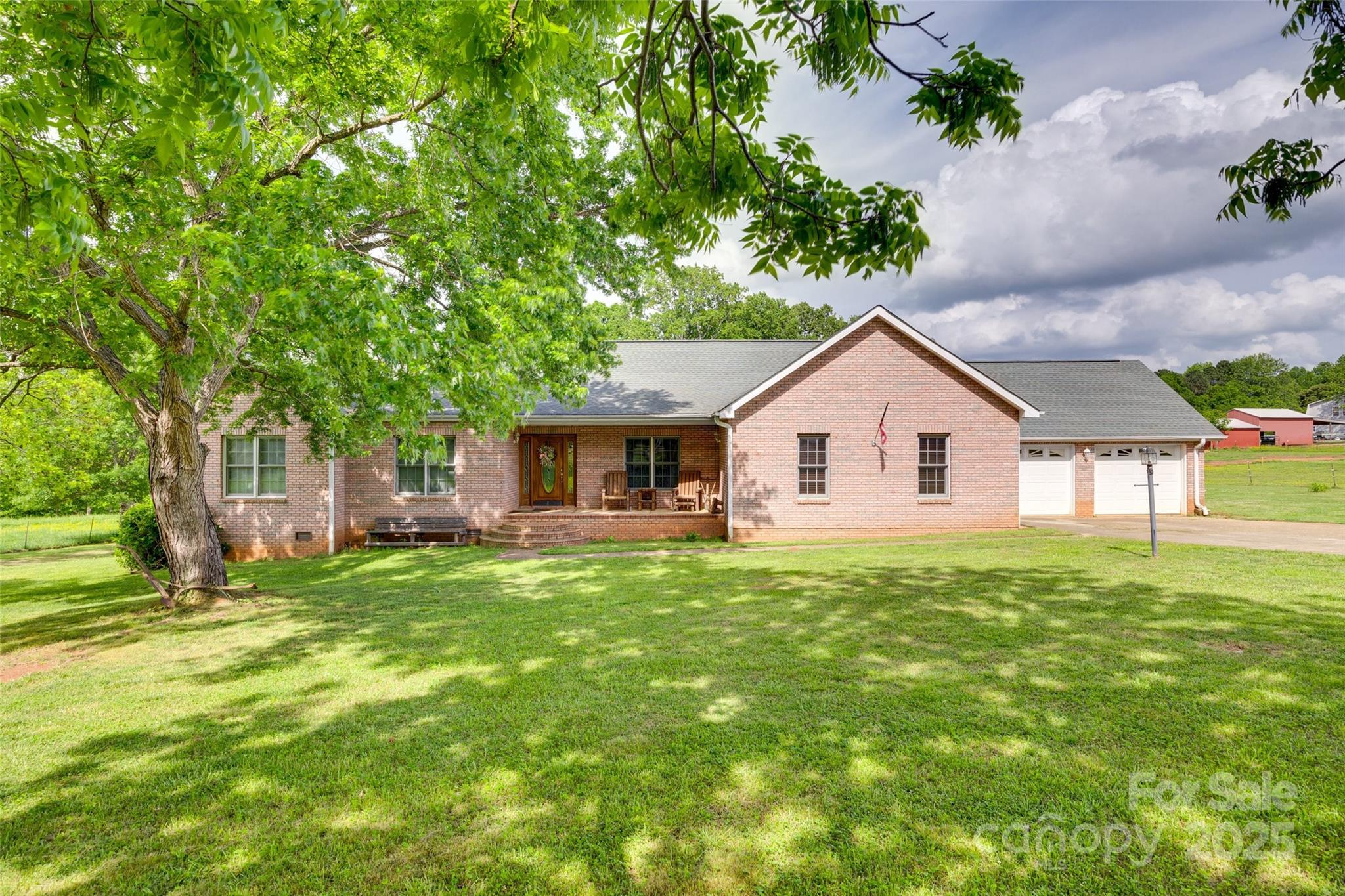 1221 Edgefield Road Property Photo