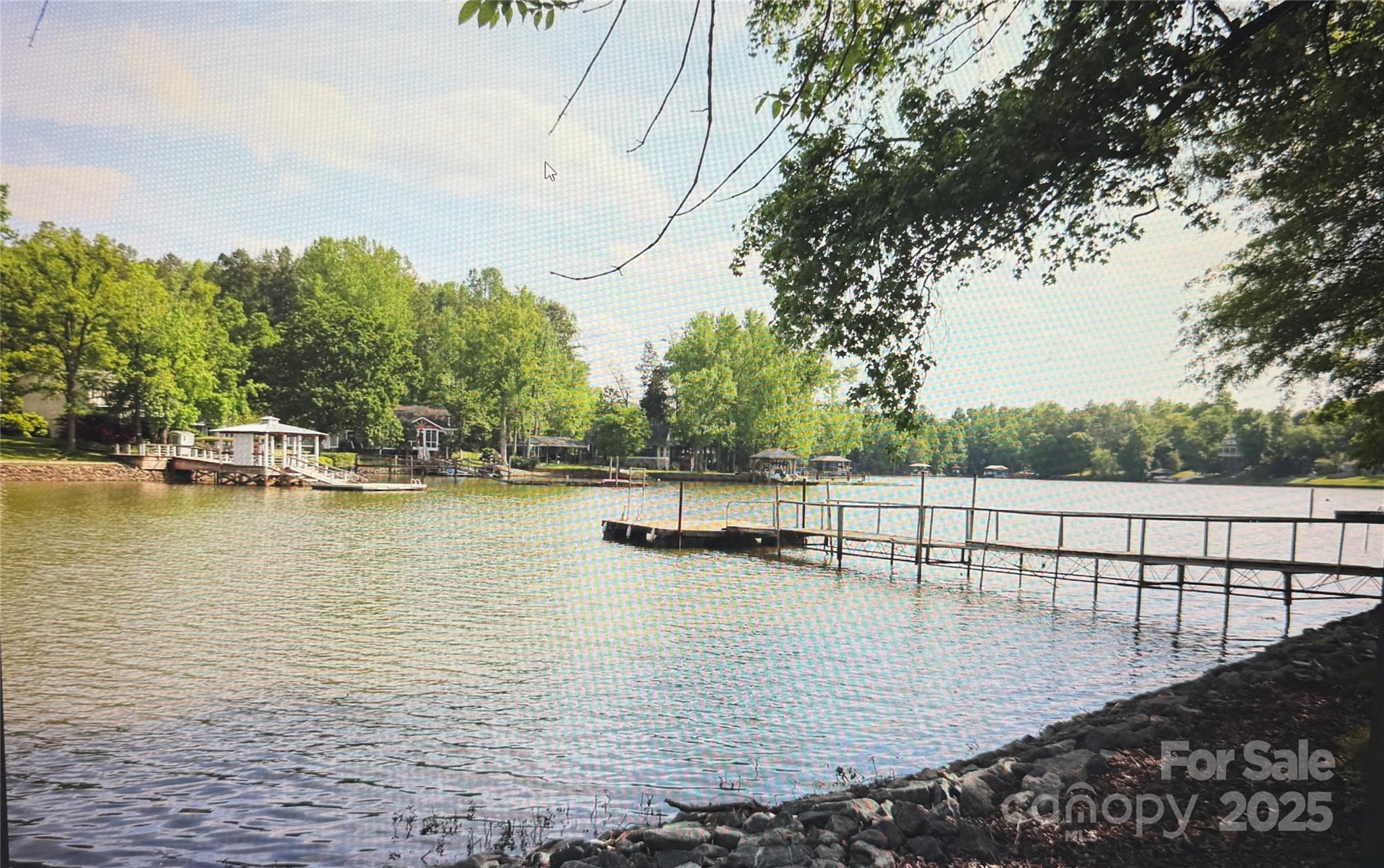 5165 Sapp Circle Property Photo 2
