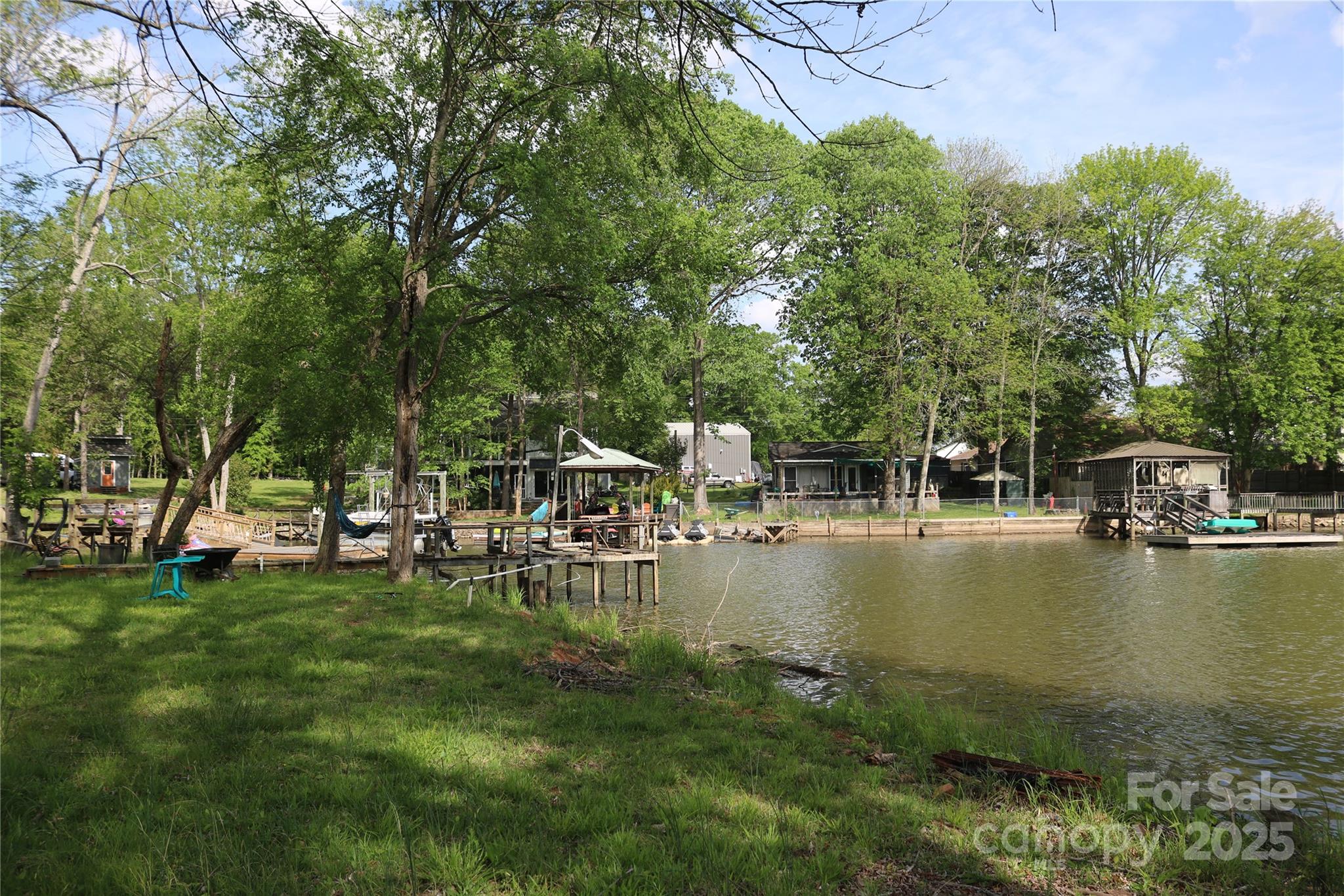 5165 Sapp Circle Property Photo 5