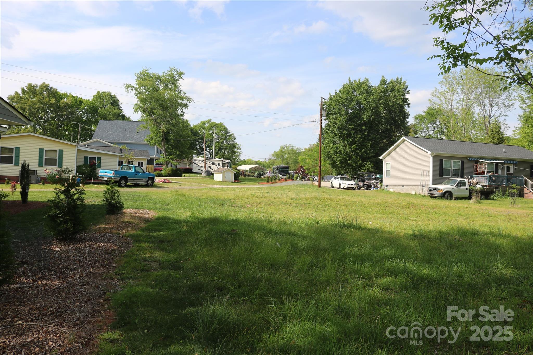 5165 Sapp Circle Property Photo 9