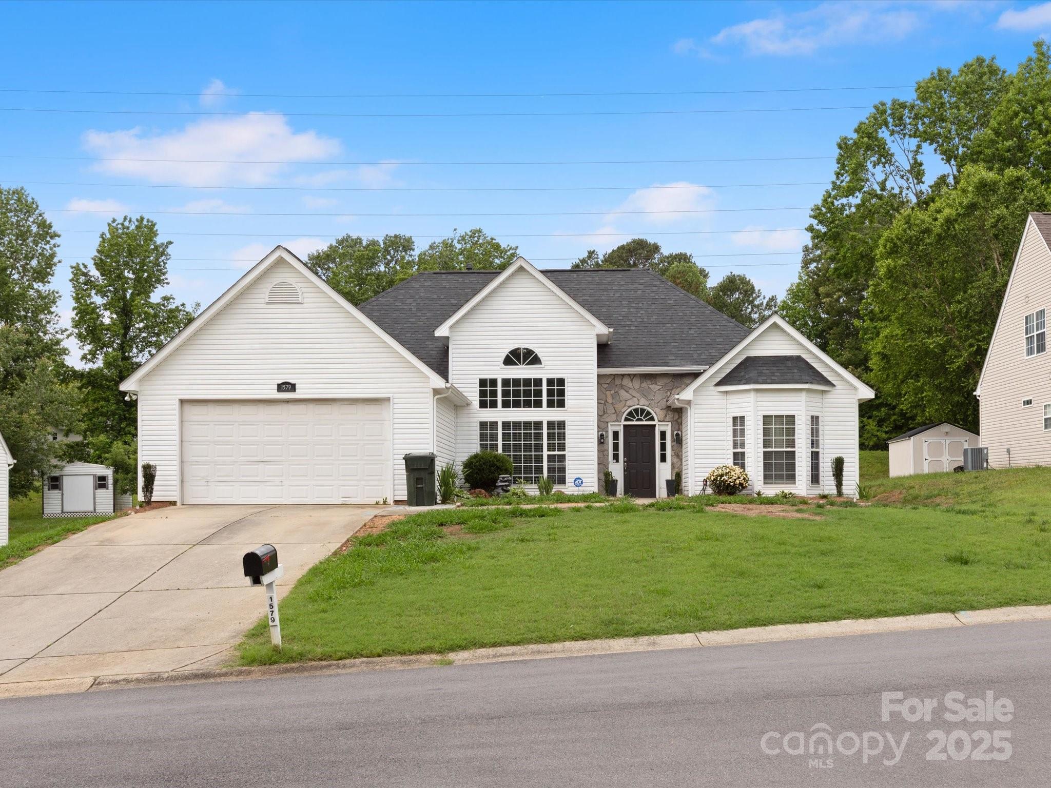 1579 Matthews Drive Property Photo 1