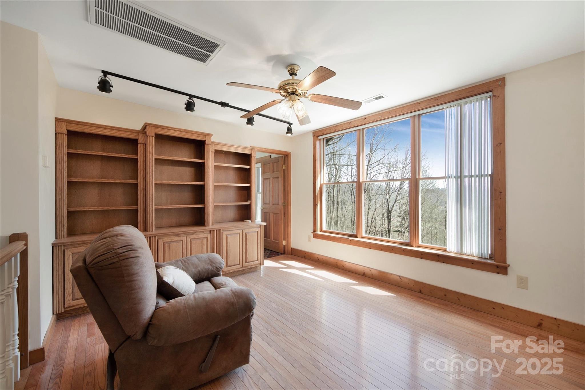 150 Sorghum Drive Property Photo 26