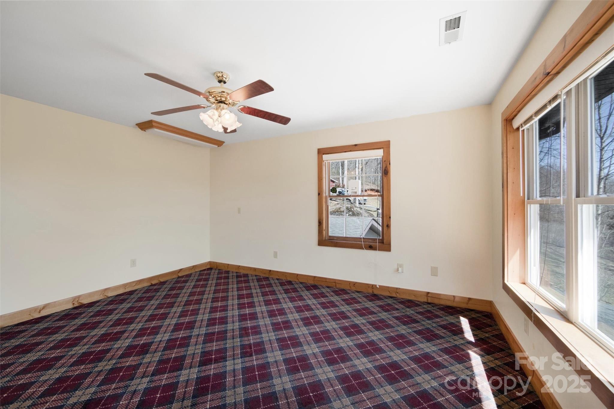 150 Sorghum Drive Property Photo 34