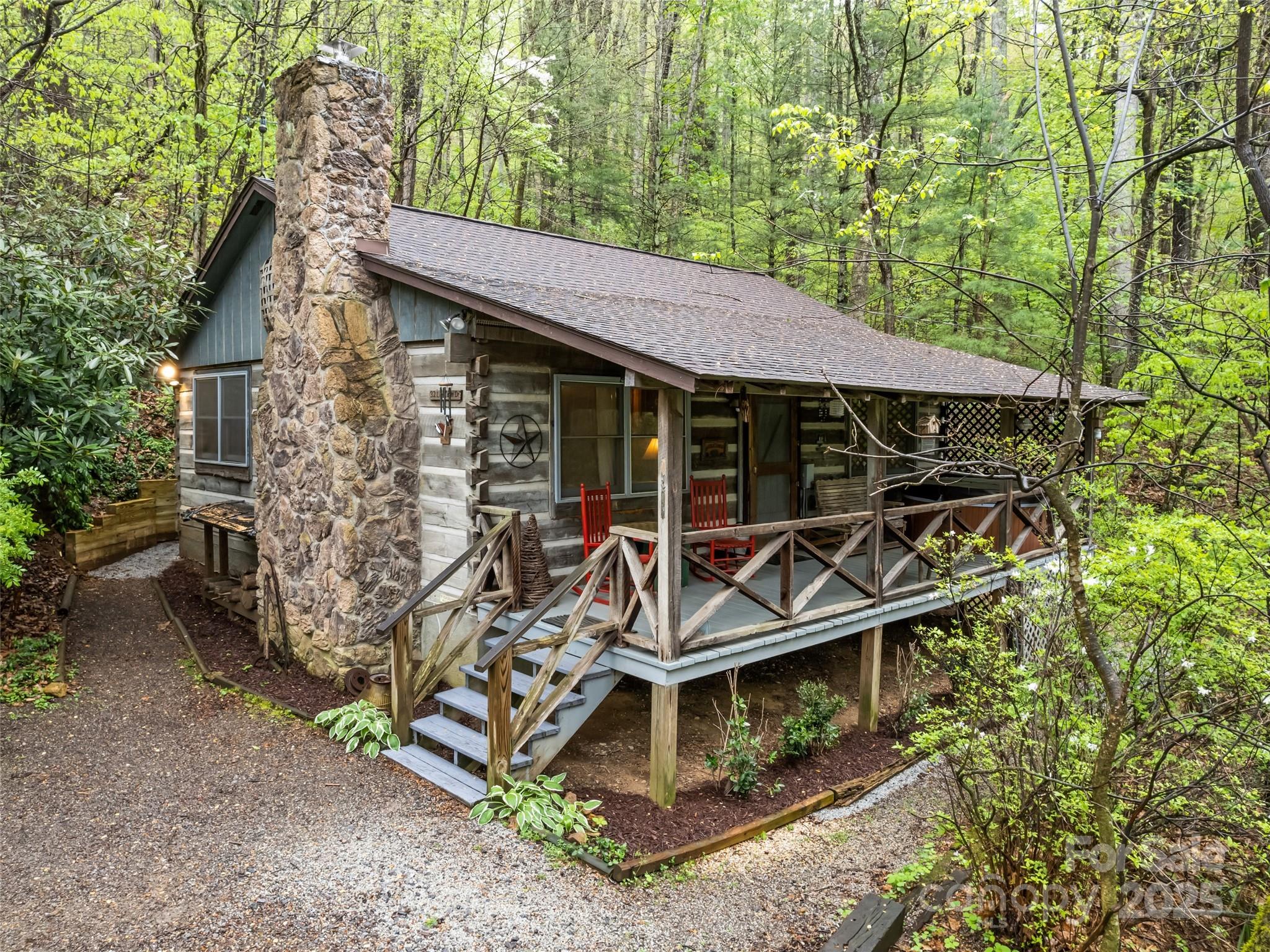 32 Log Cabin Drive Property Photo