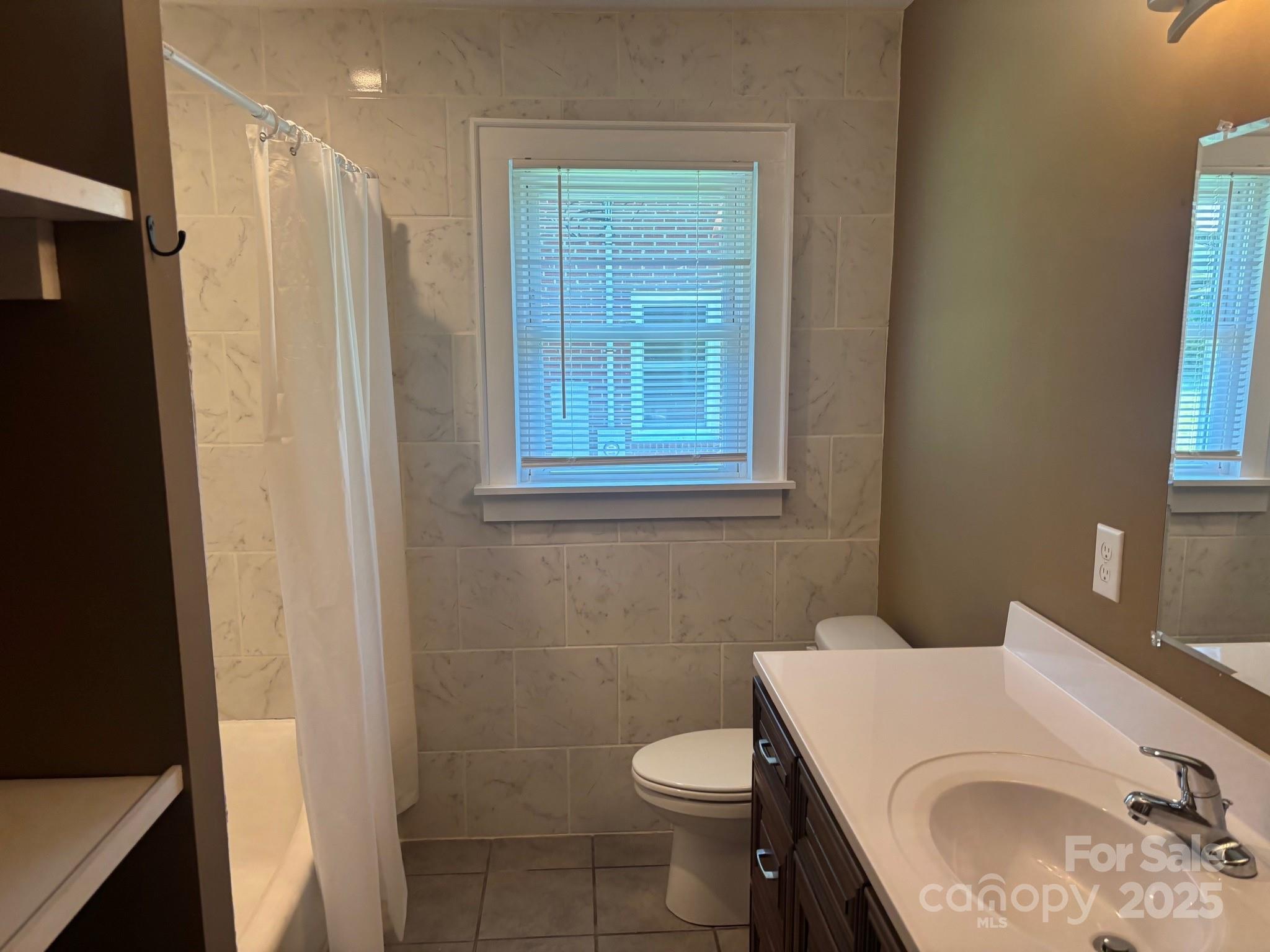 907 Mcgowan Road Property Photo 16