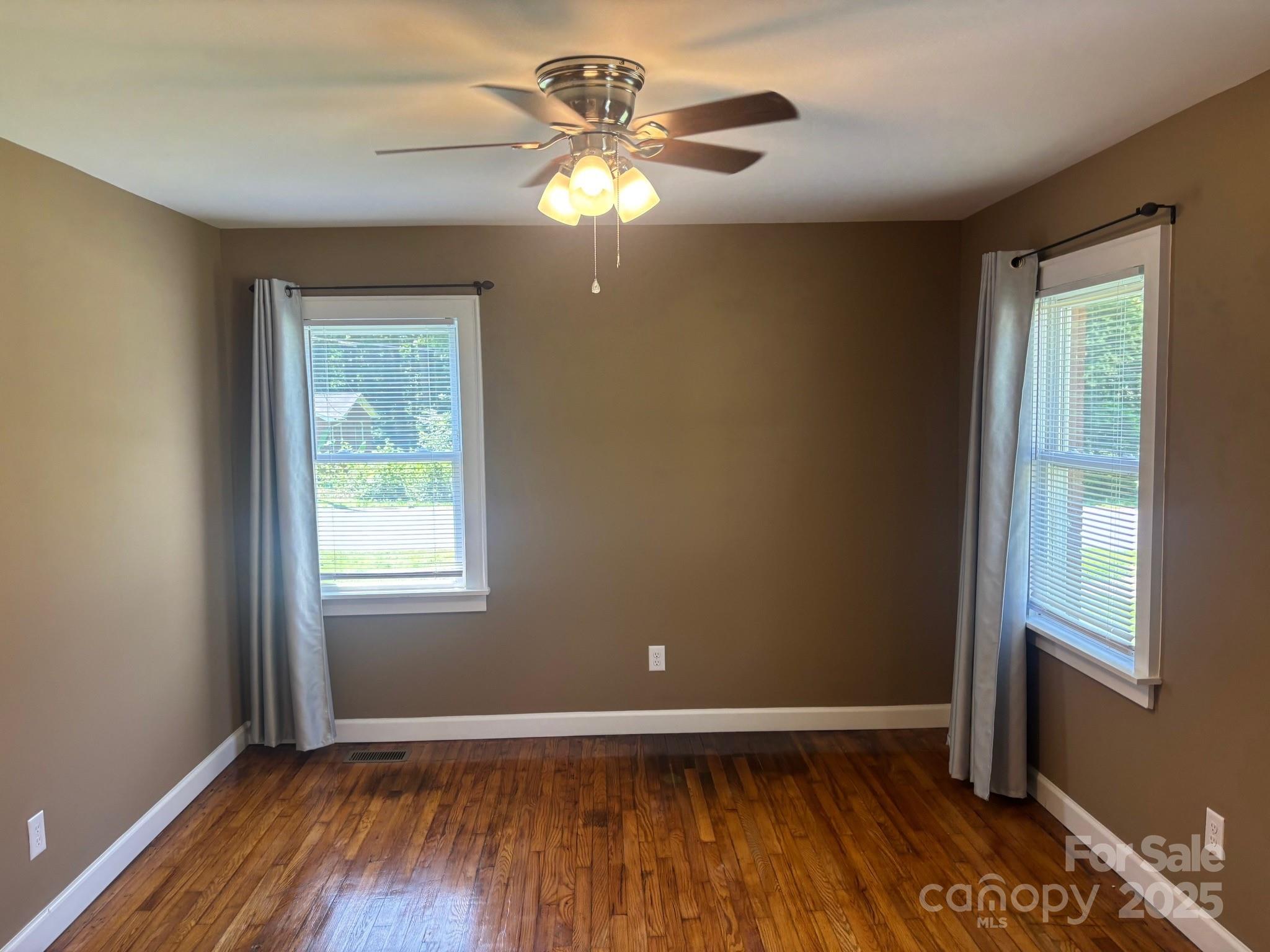 907 Mcgowan Road Property Photo 22