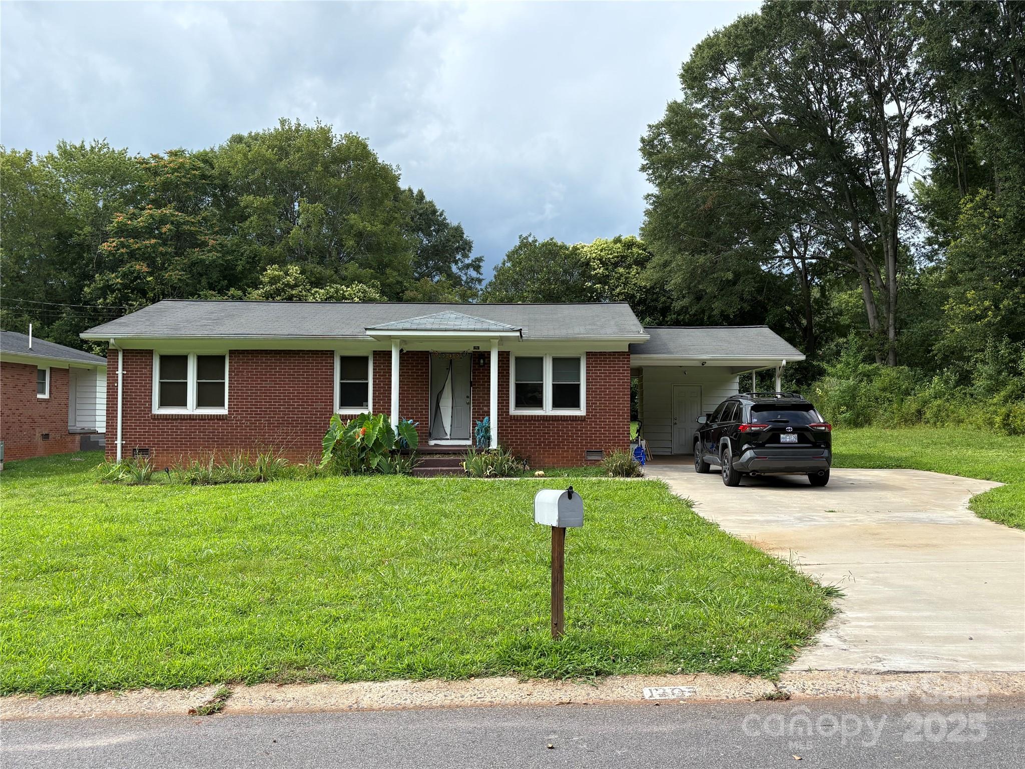 1203 Pamela Drive Property Photo 6