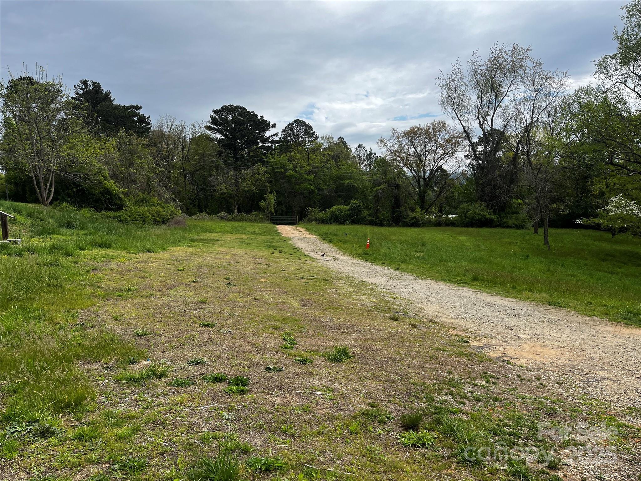 77 Hansel Avenue Property Photo 2