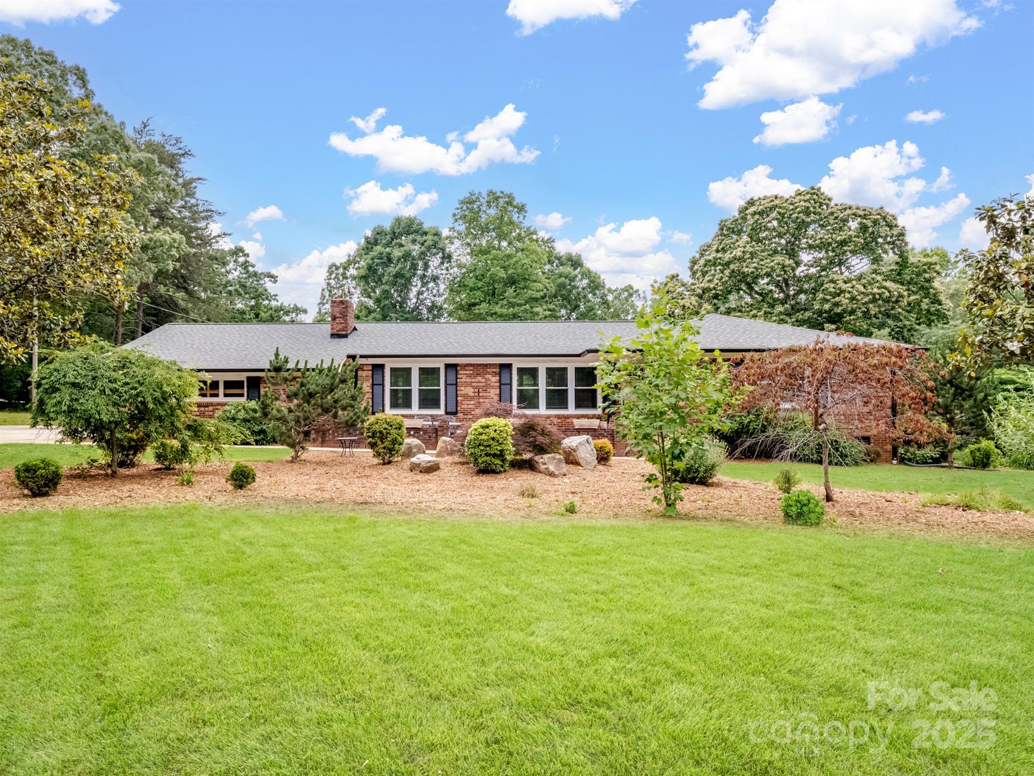 895 Furnace Road Property Photo 1