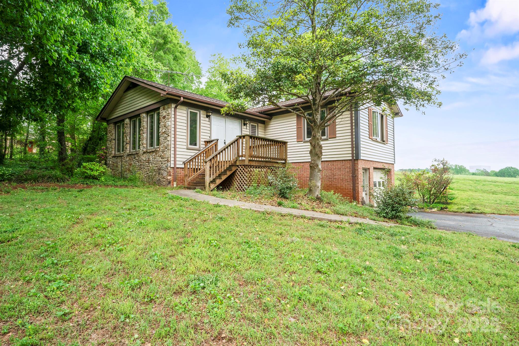 1205 Southwood Drive Property Photo