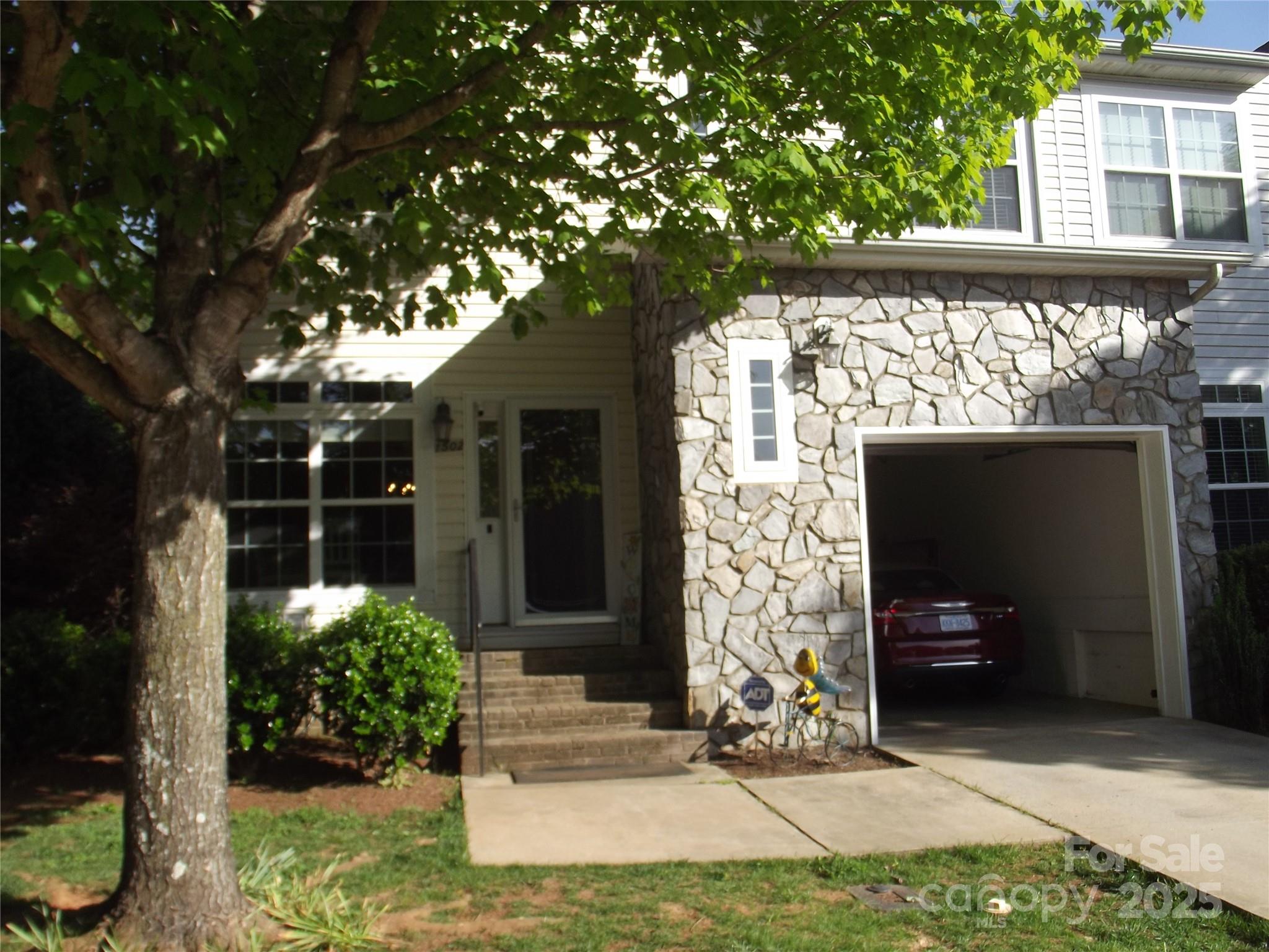 1502 Mulberry Ridge Drive 1 Property Photo 2