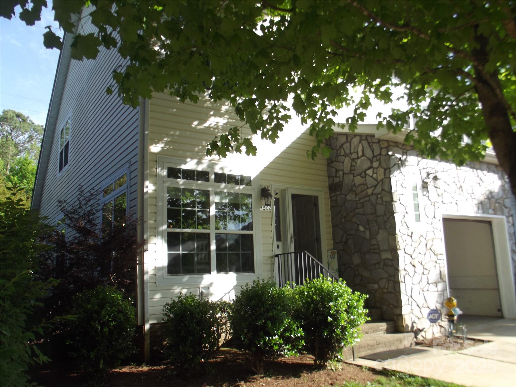 1502 Mulberry Ridge Drive 1 Property Photo 3