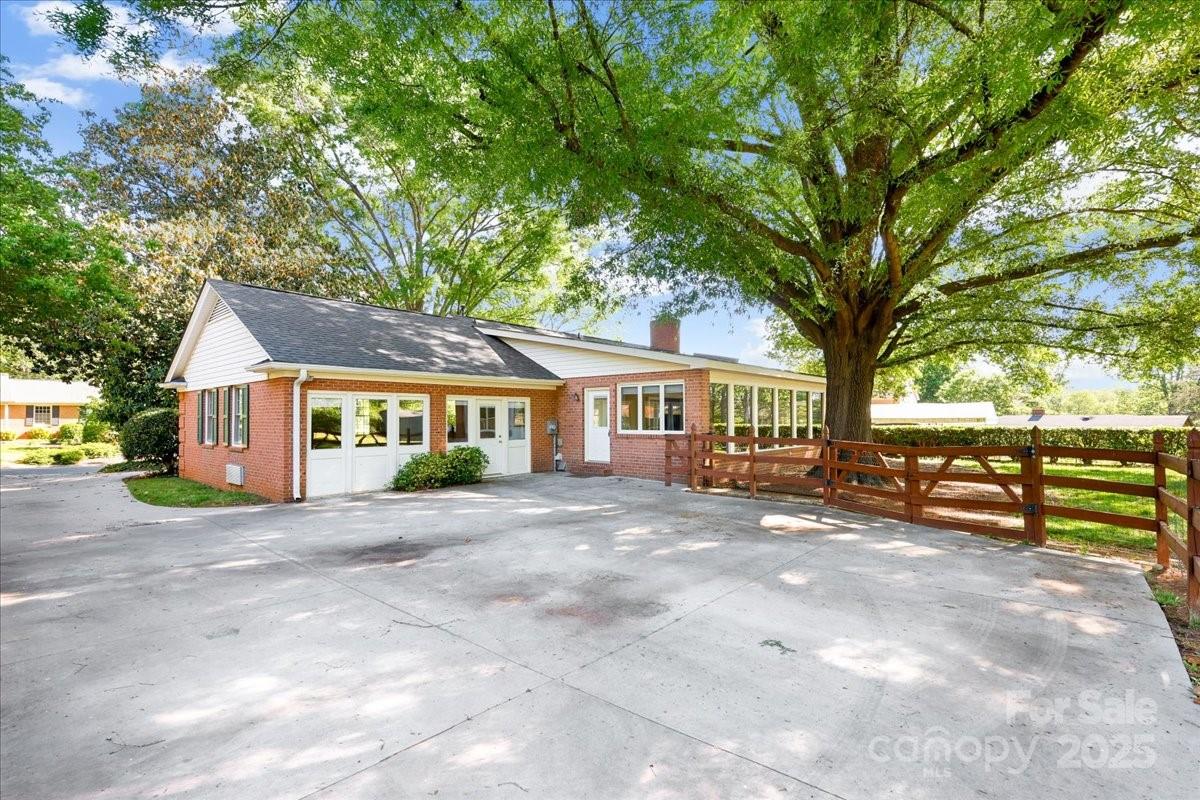 415 Princeton Drive Property Photo 38